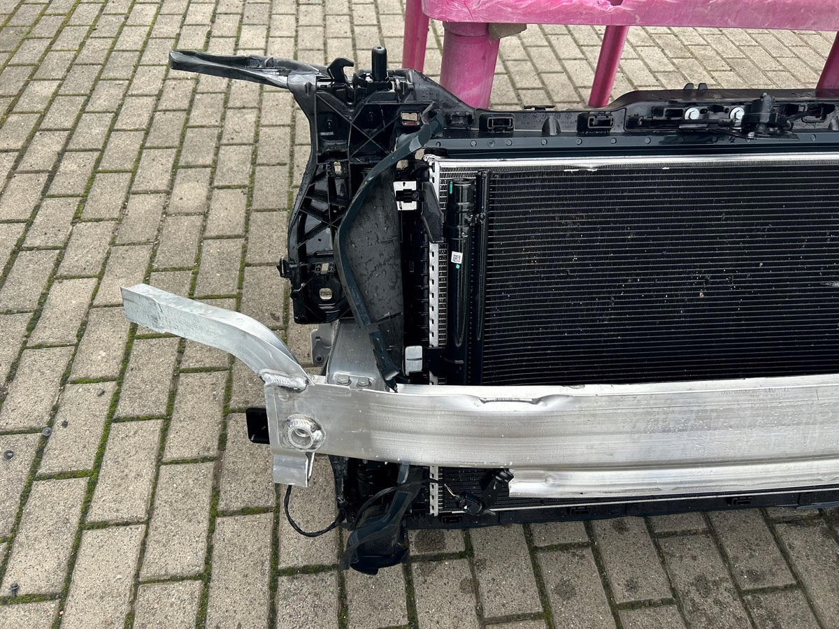 AUDI Q5 80A LIFT PAS PRZEDNI WZMOCNIENIE KOMPLET CHŁODNIC BELKA Producent części Audi OE