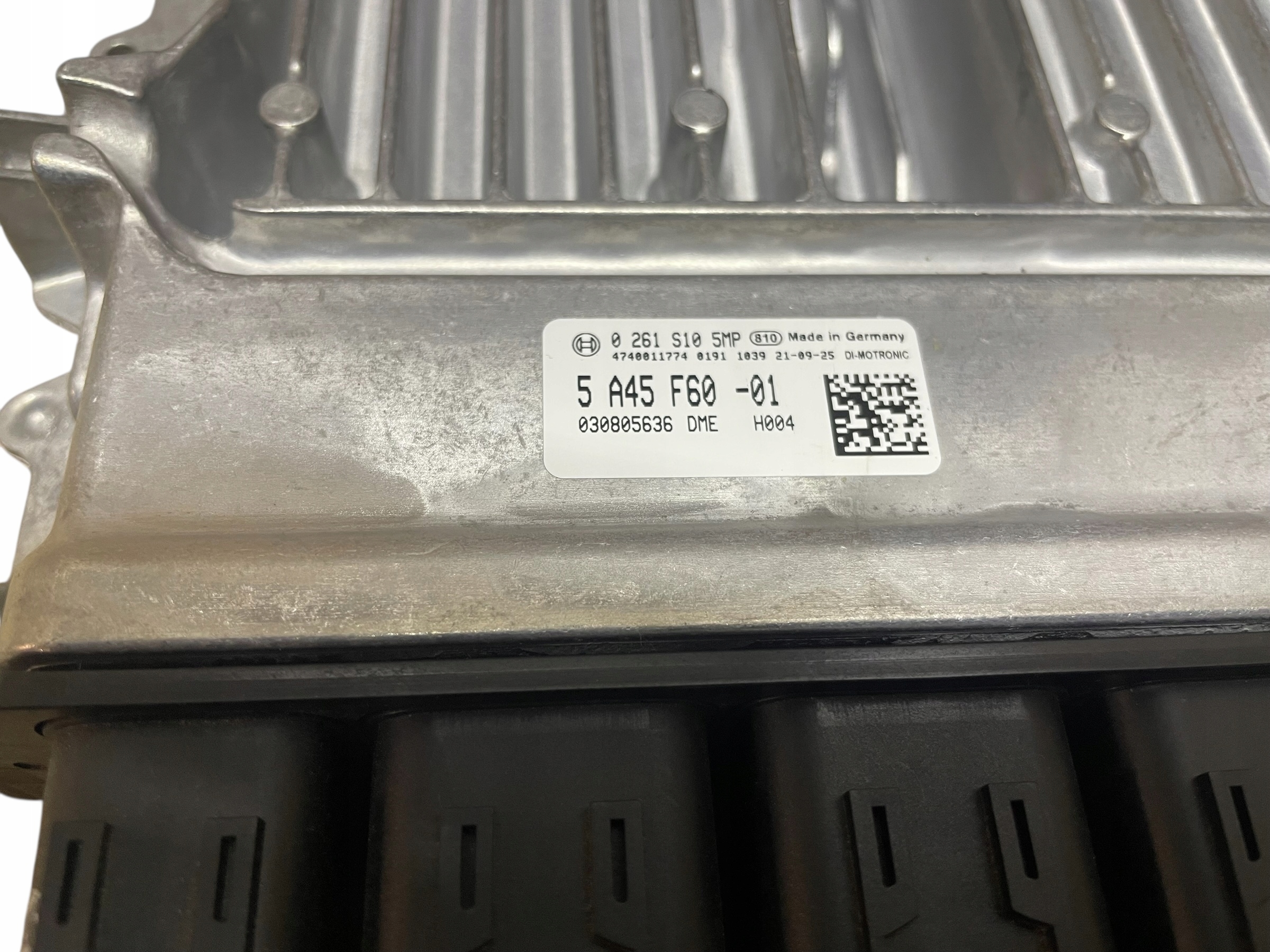 computer control unit of the engine BMW X5 G05 3.0i 40i B58B30C