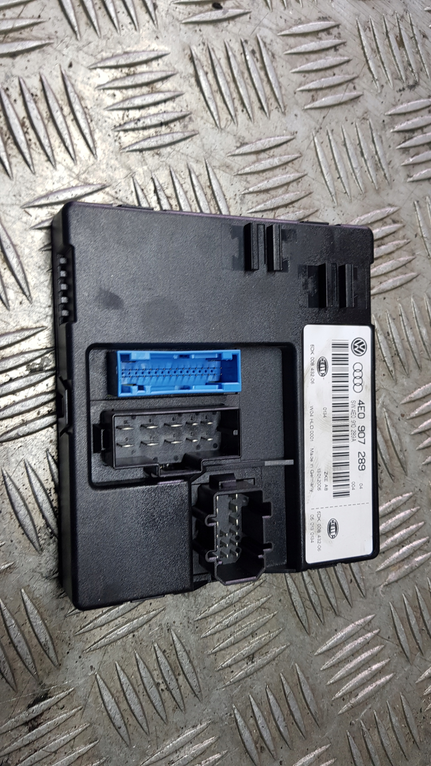 AUDI A8 D3 comfort control unit control unit 4E0907289