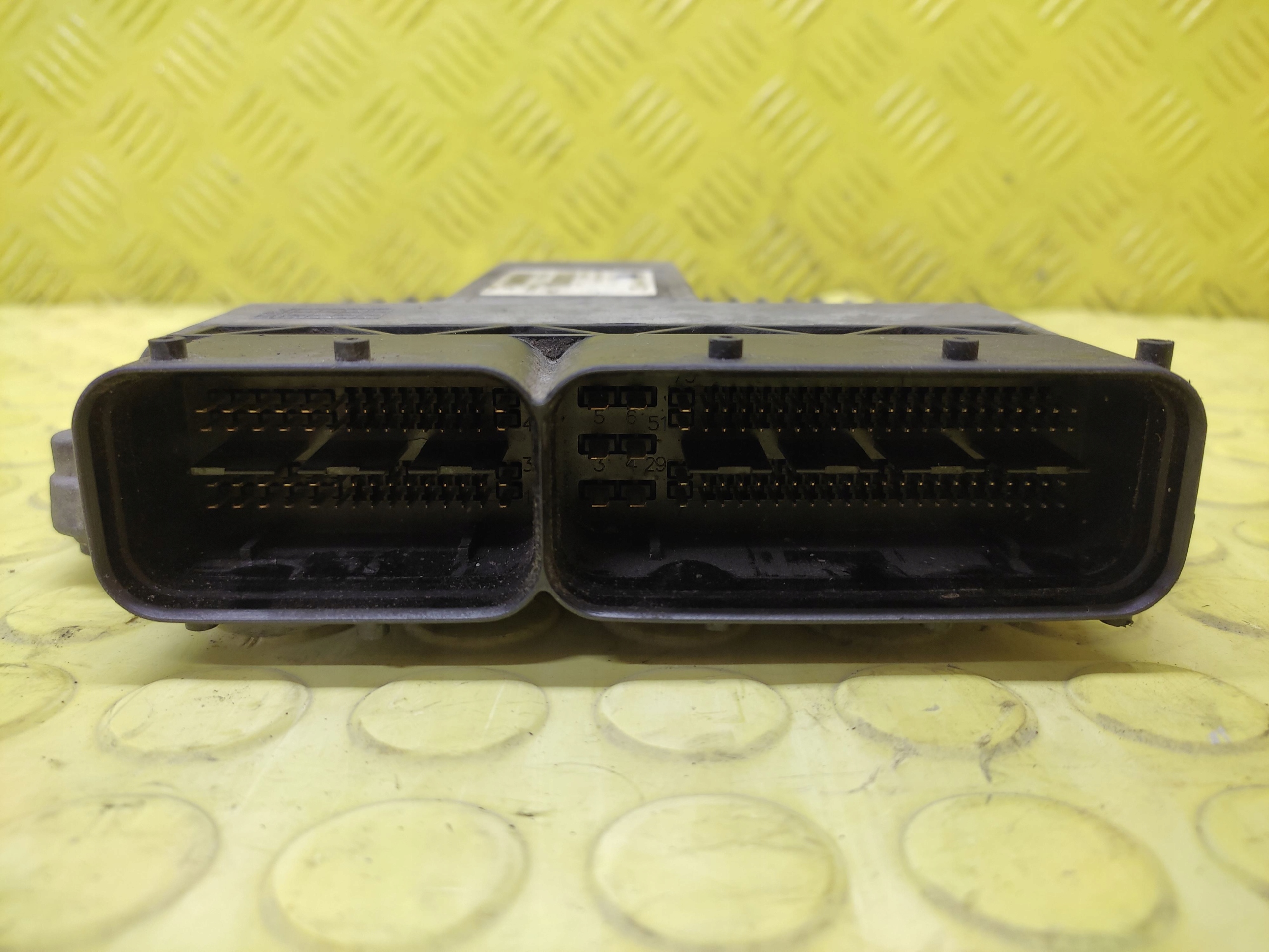 OPEL TIGRA B 1.3 CDTI control unit of the engine 55198928