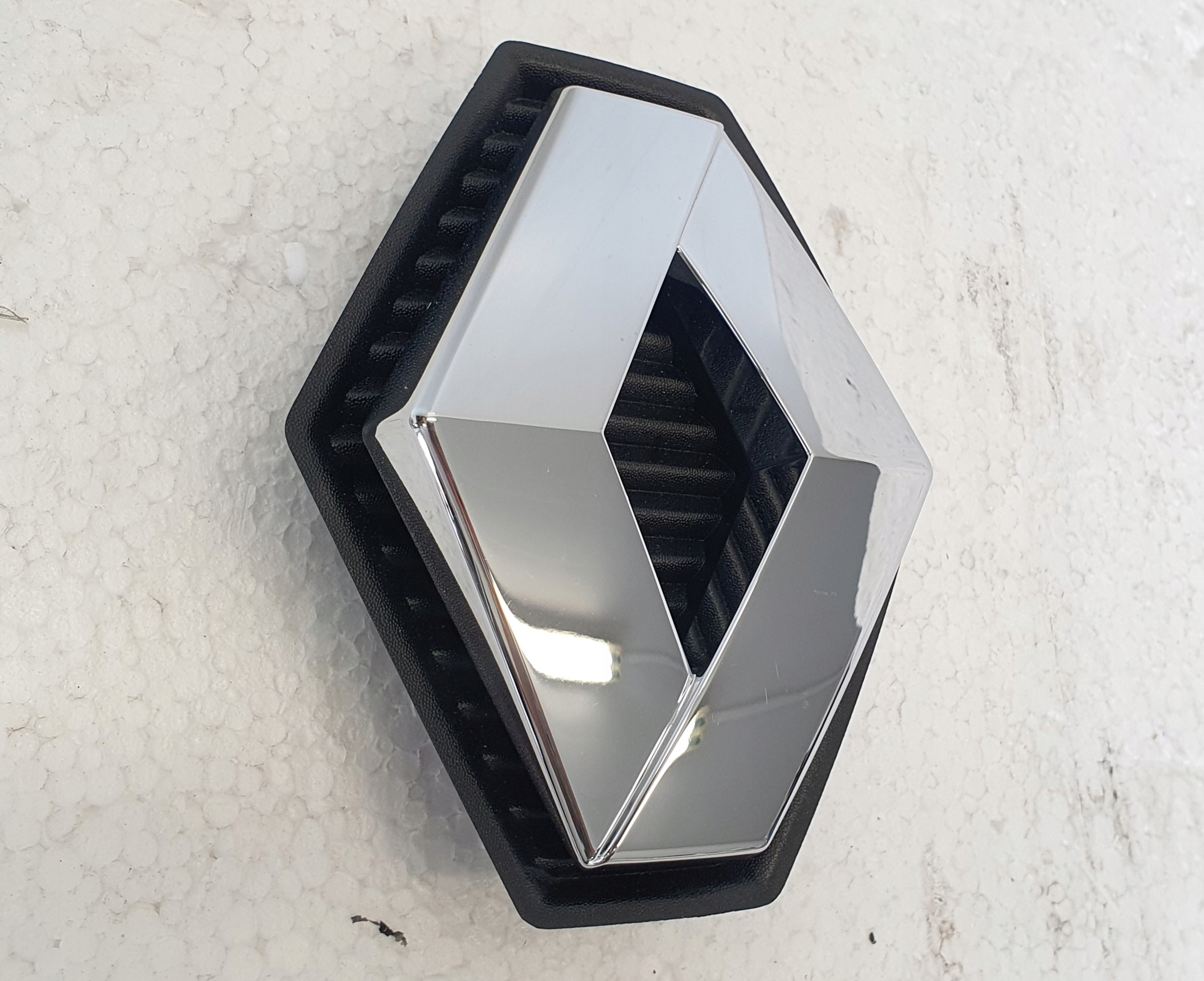 EMBLEMAT LOGO ZNACZEK RENAULT MEGANE II SCENIC II 03- NOWY Długość (cm) 13 cm