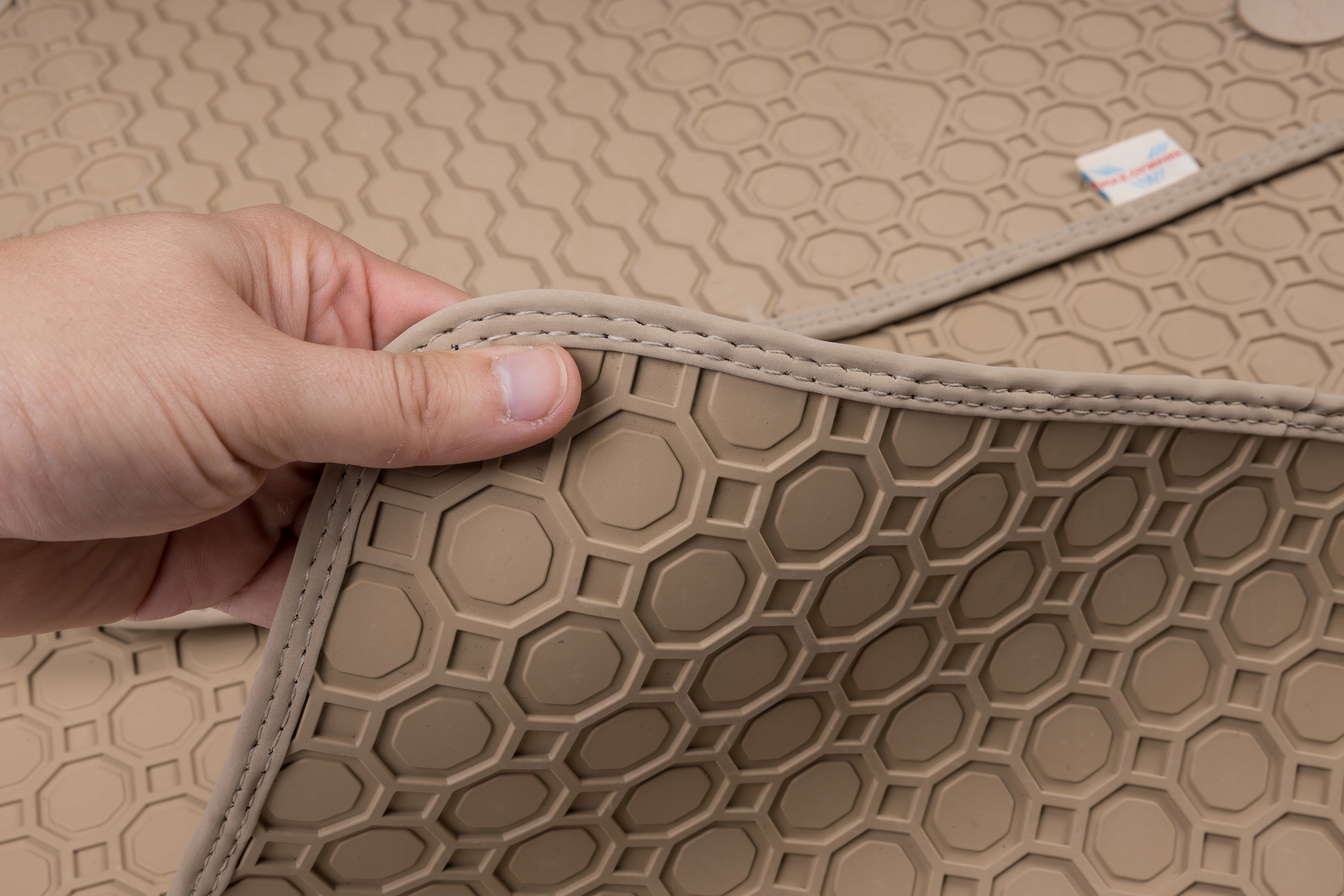 Mercedes C-Klasa W203 00-07 Dywaniki PrimeLiner EAN (GTIN) 5901319814386