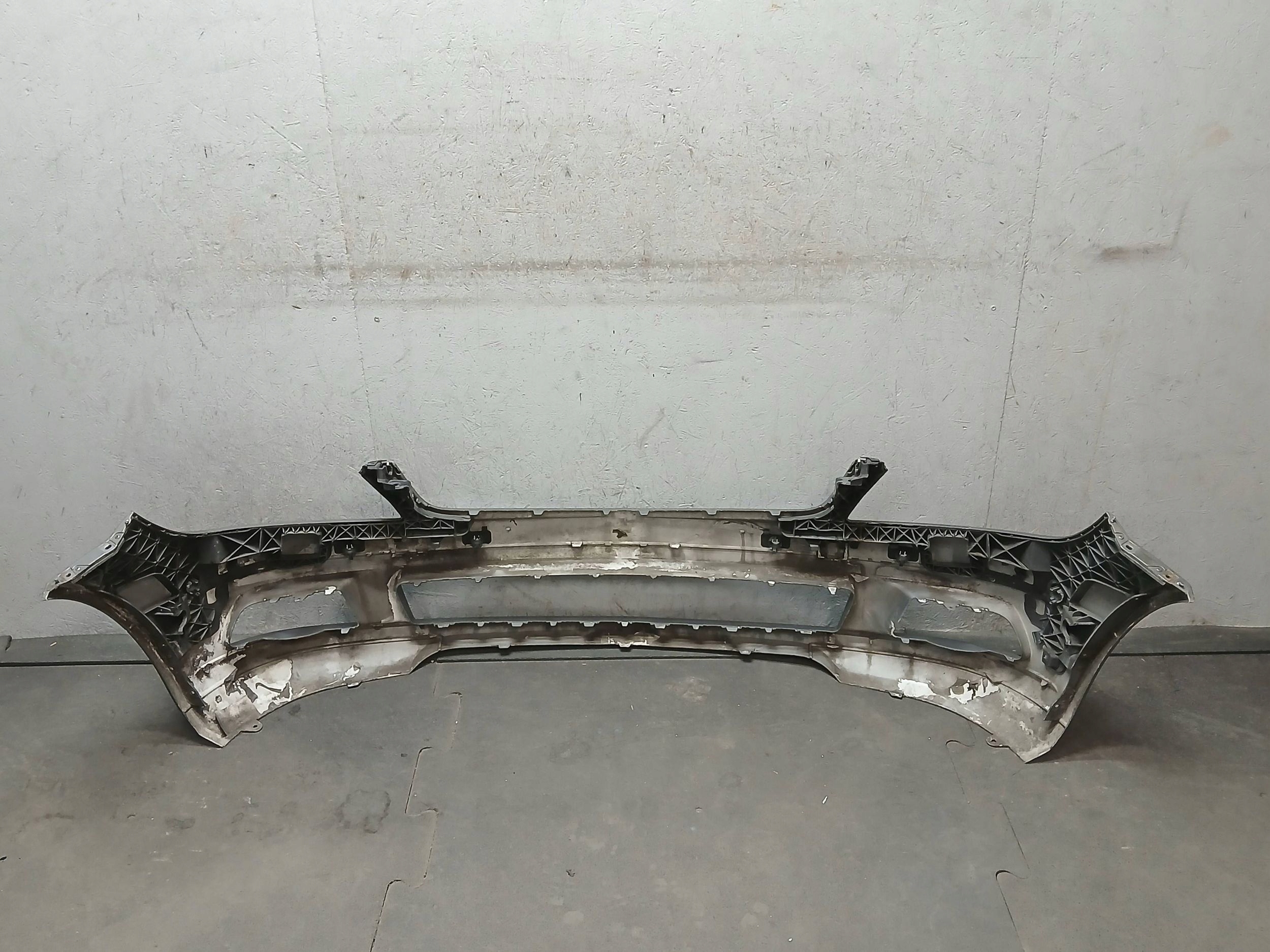 bumper front MERCEDES C KLASA W204 A204 07-10
