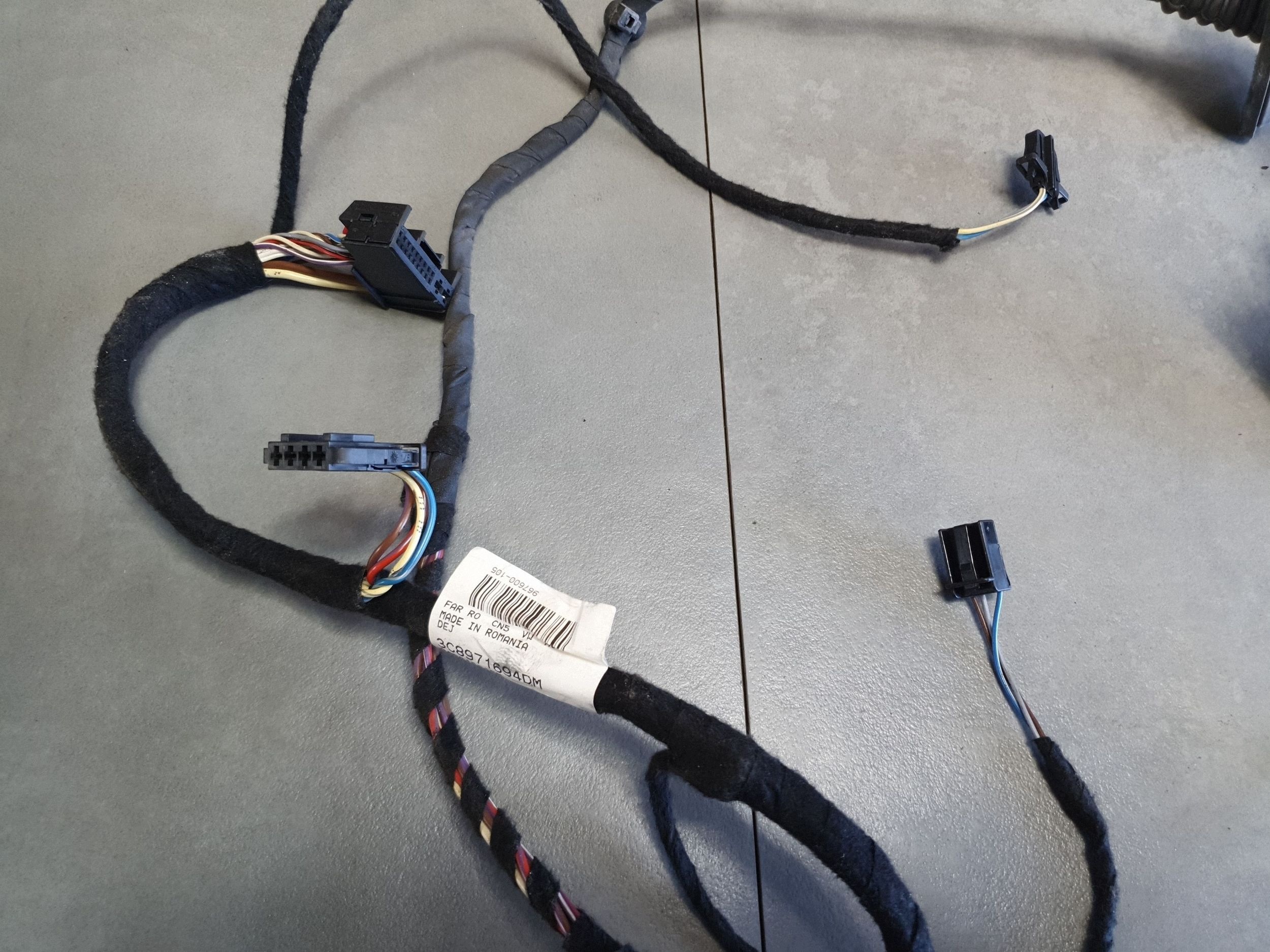 Volkswagen PASSAT CC bundle door right rear part 3C8971694DM