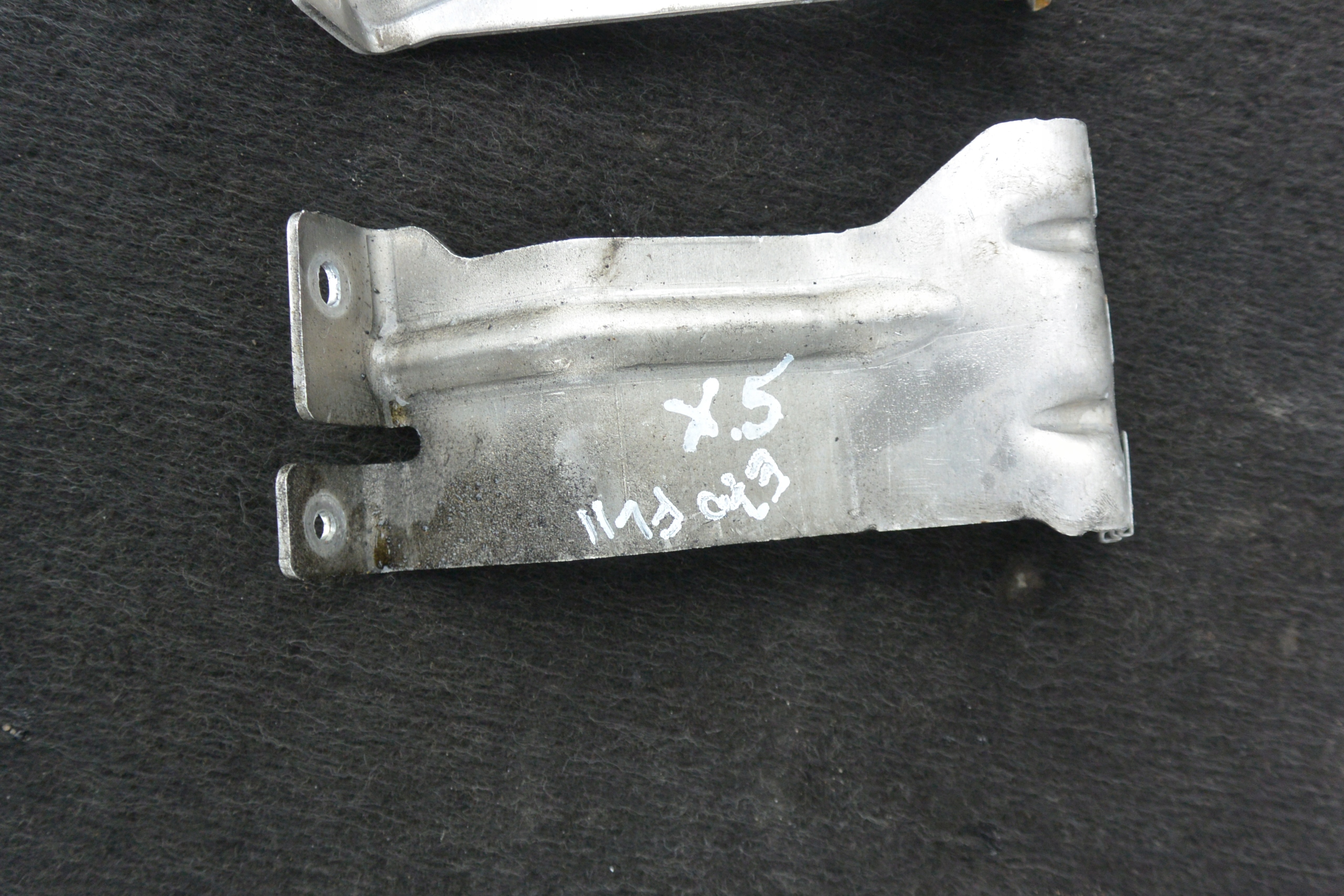 bracket holder covers of the engine KPL BMW X5 E70 X6 E71