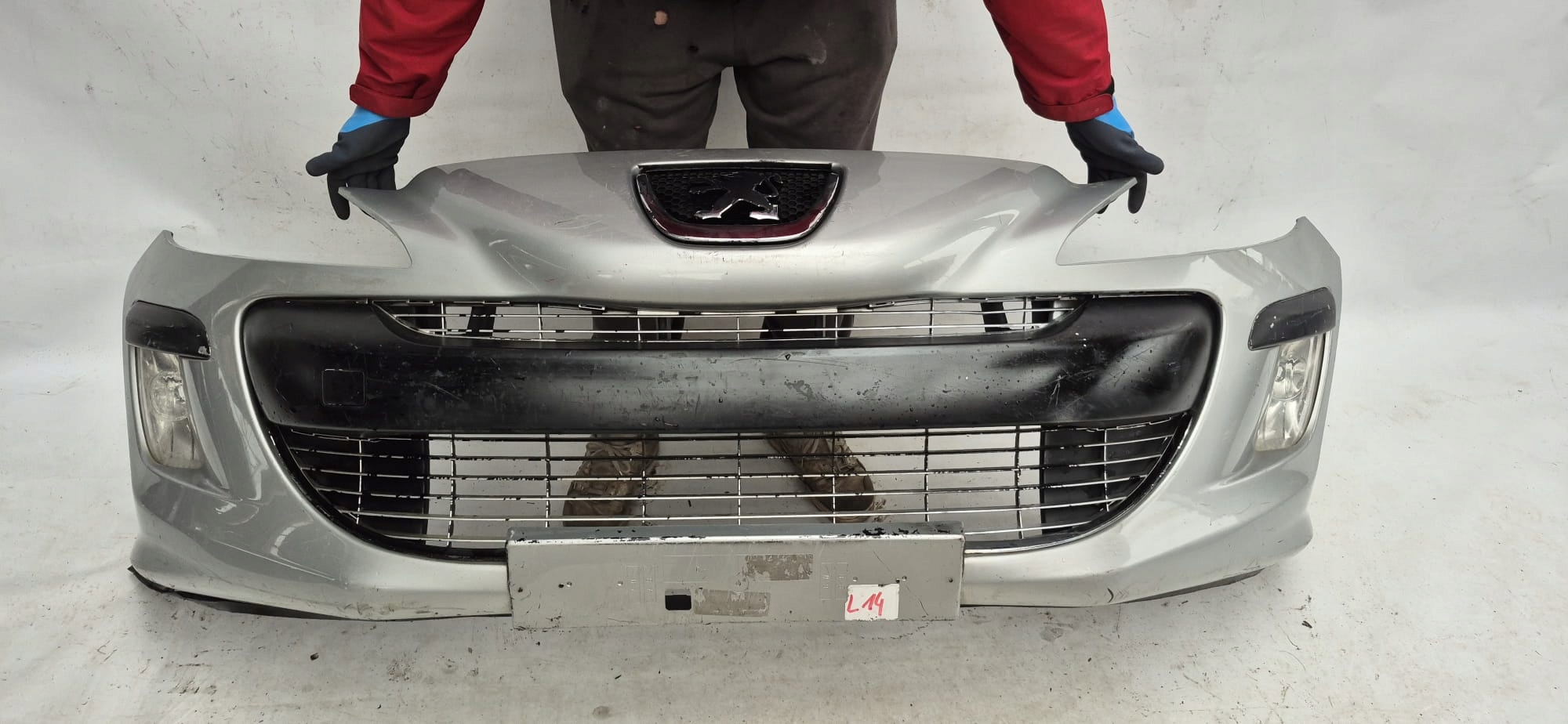 PEUGEOT 308 and 1 07-11 bumper front front 9680484677