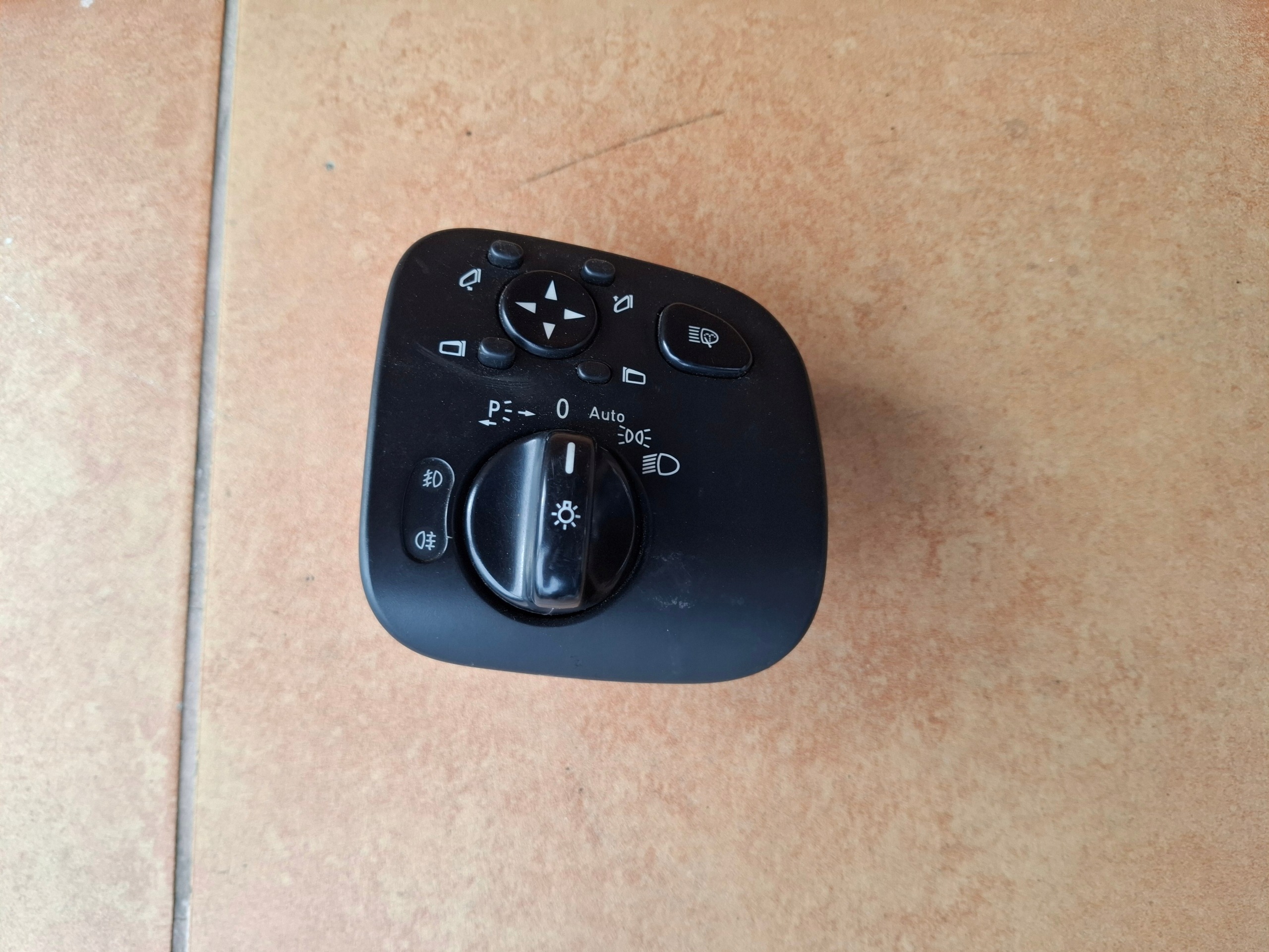 light switch MERCEDES W203 W209 A2035450704