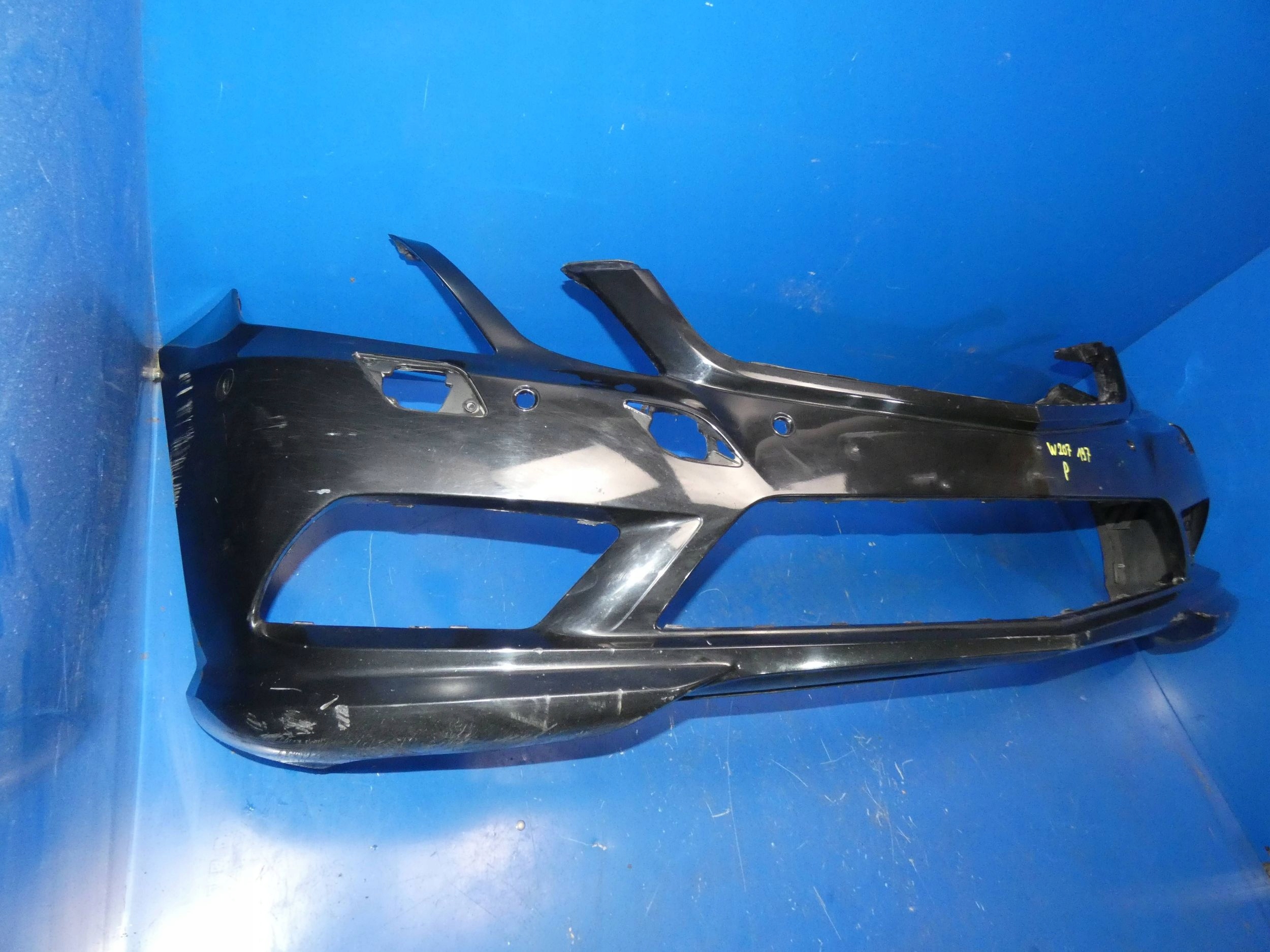 MERCEDES E KLASA W207 bumper front front AMG below washers PDC