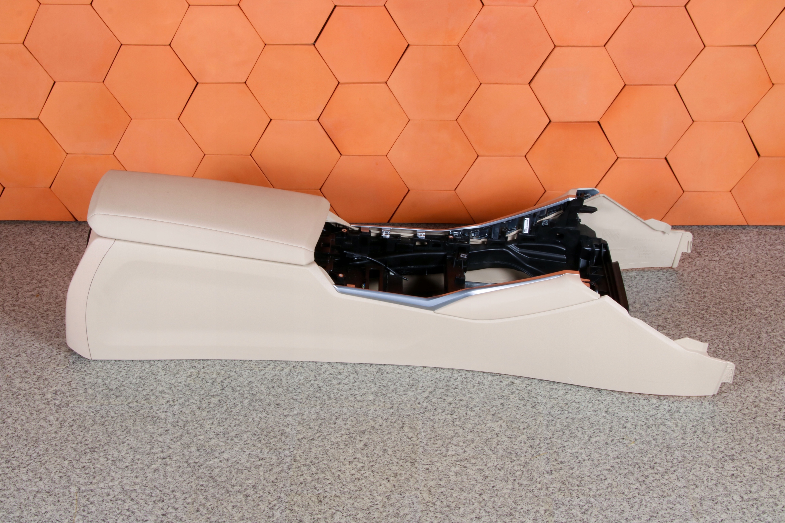 BMW G20 G21 G22 G26 TUNEL central armrest console CANBERRABEIGE