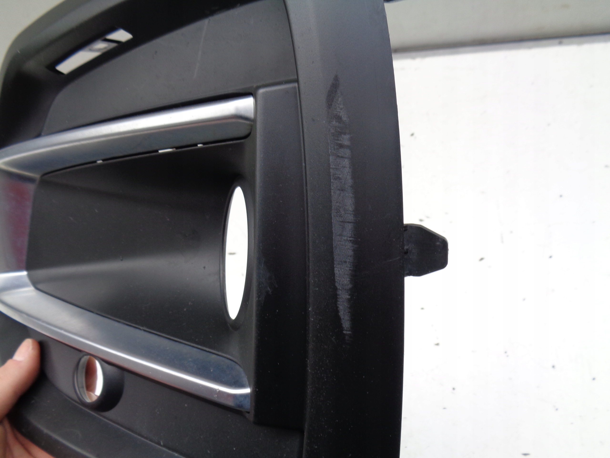 grid of a bumper left AUDI Q5 SQ5 80A 20- LIFT