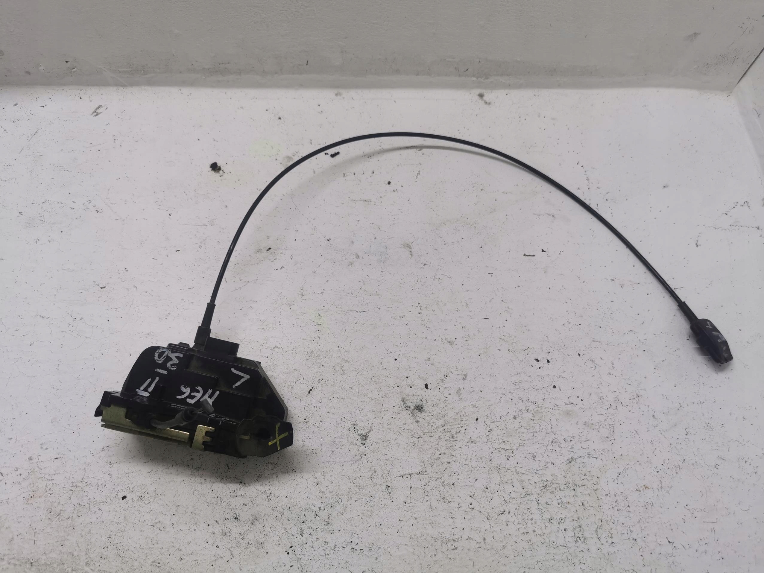 lock door left front RENAULT MEGANE II 4 PIN EU
