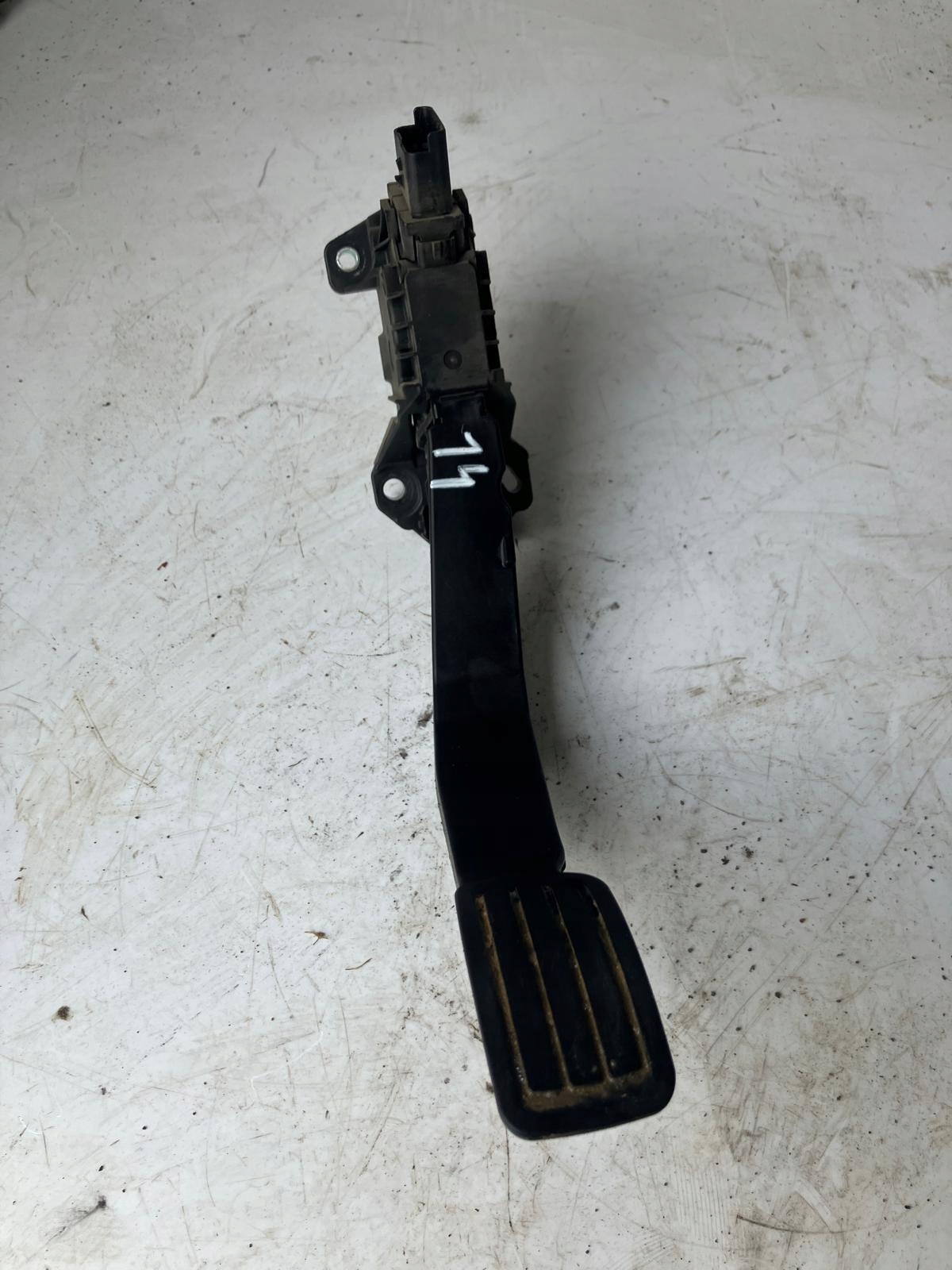 Gaspedal PEUGEOT 208 II 9837891880