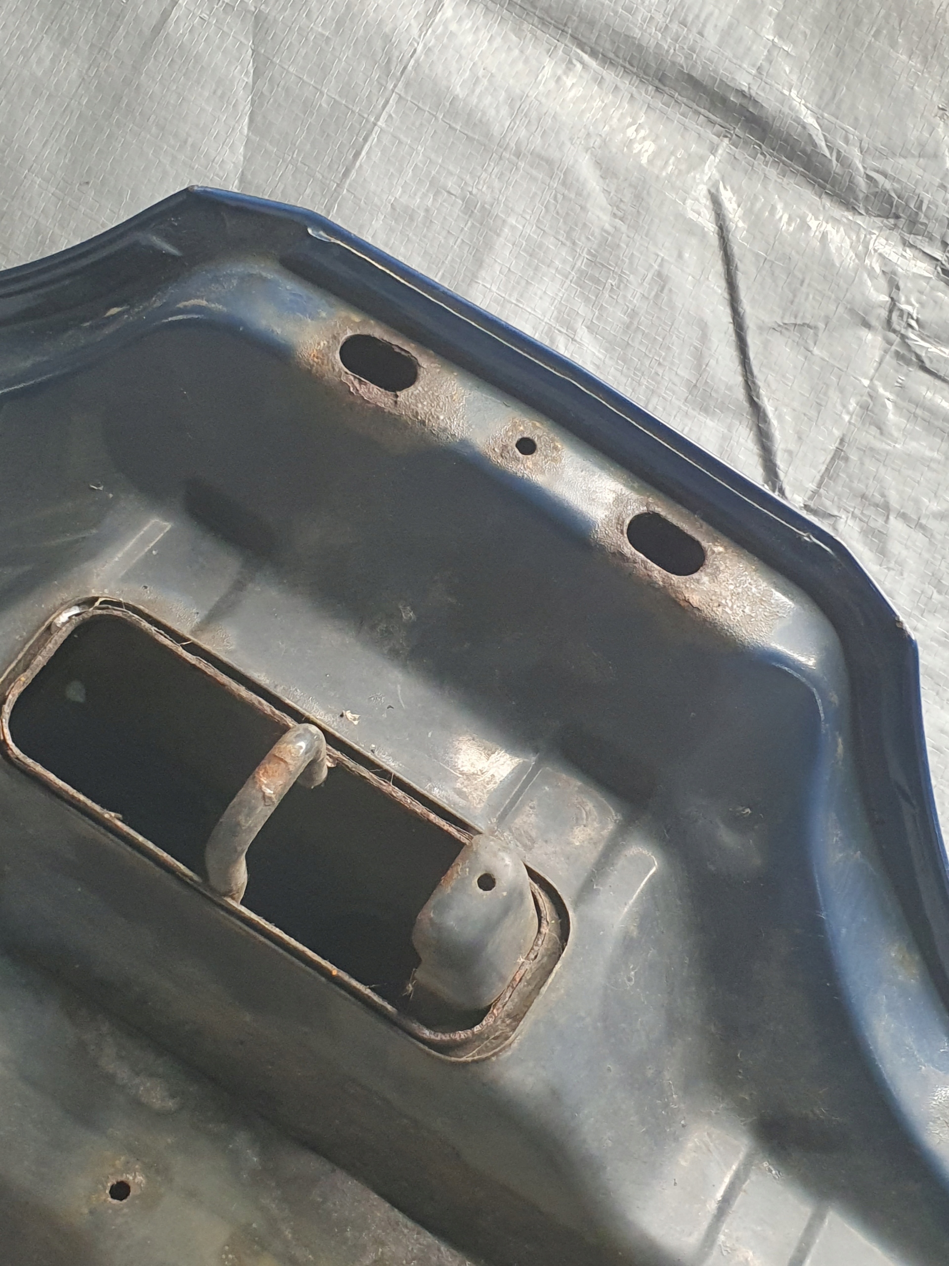 Capot NISSAN ALMERA TINO 00-06r.
