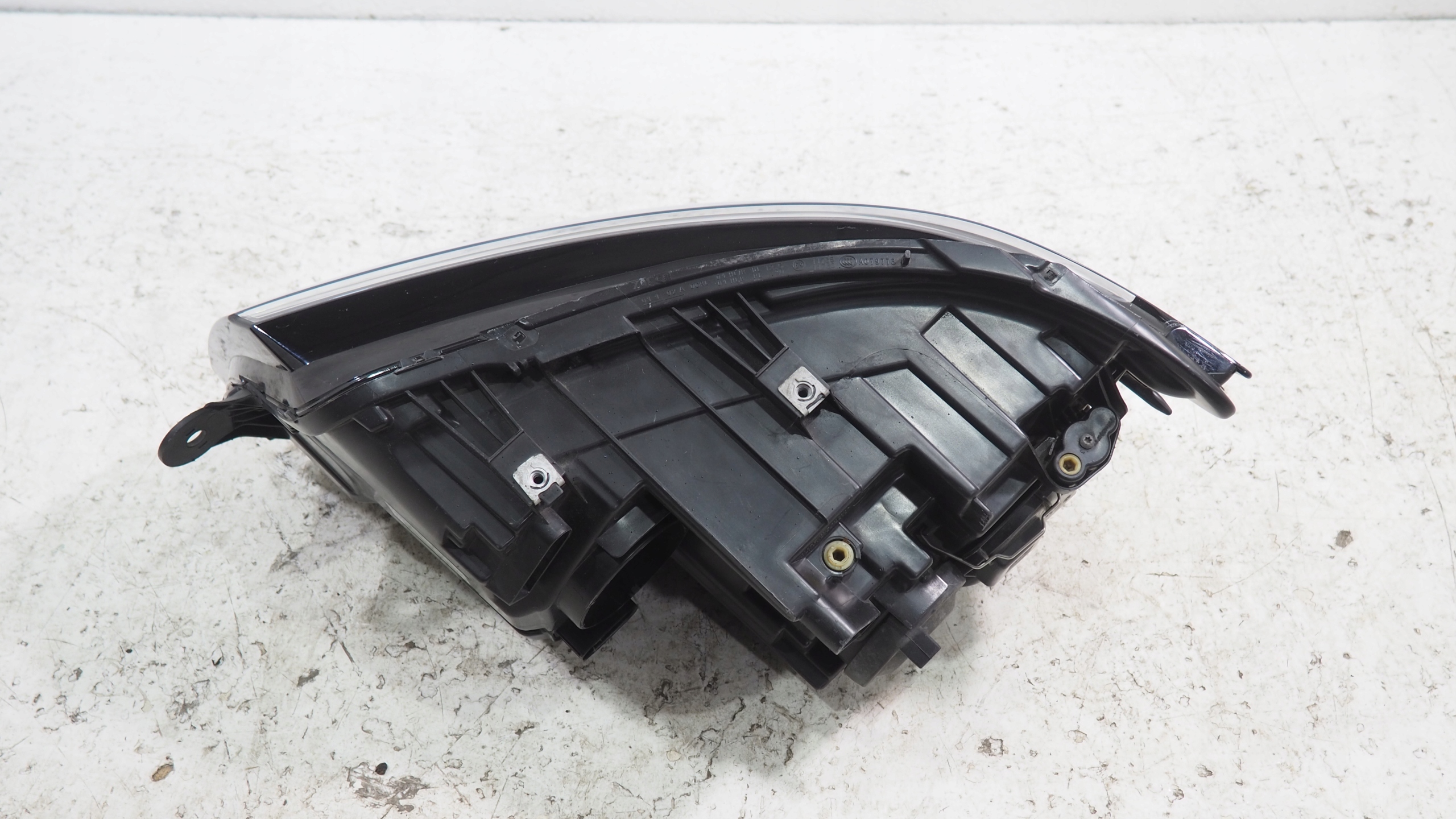 VW T6 light right front 7E1941016AC
