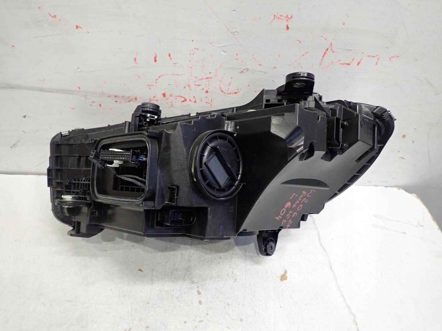 light front front right MERCEDES C-KLASA W206 2021- FULL LED A2069068204