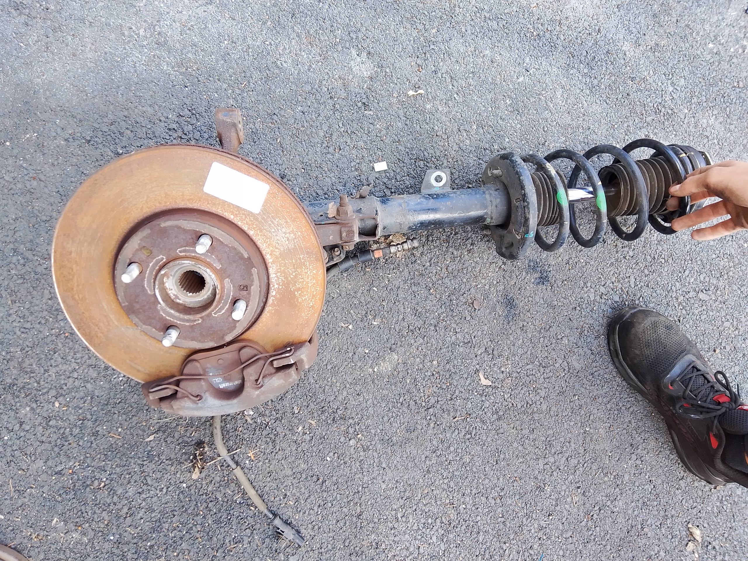 FORD ECOSPORT поворотный кулак, цапфа, амортизатор правый передний B515DN1C18045