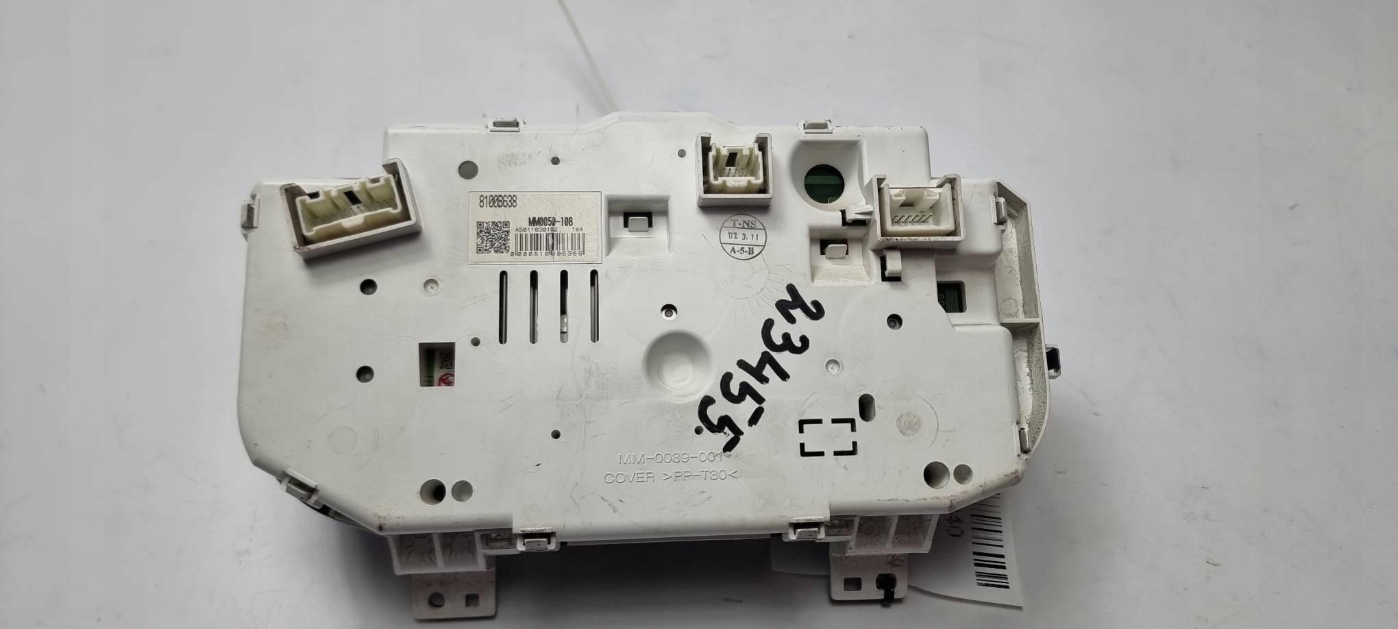 dials clock 8100B638 MITSHUBISHI L200