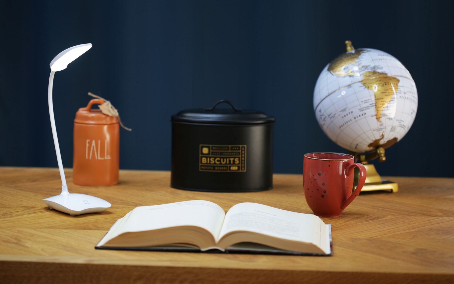 Lampka LED Biurkowa Szkolna na Biurko USB DOTYK Marka Interlook