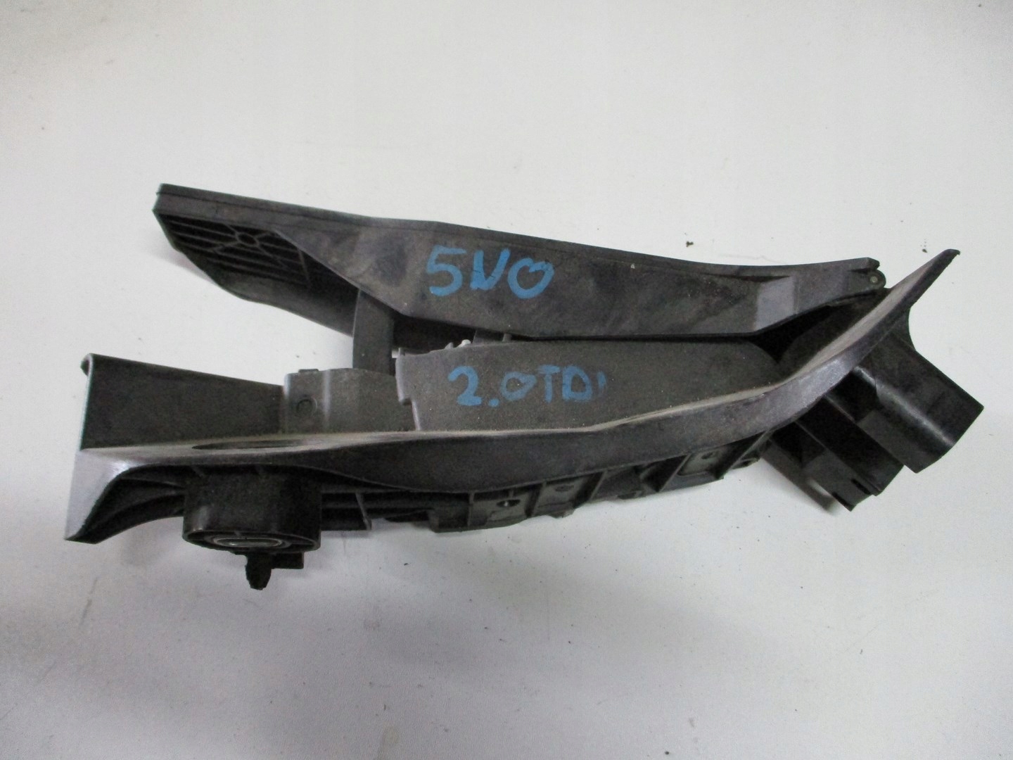 PEDAŁ GAZU 1K1723503AS