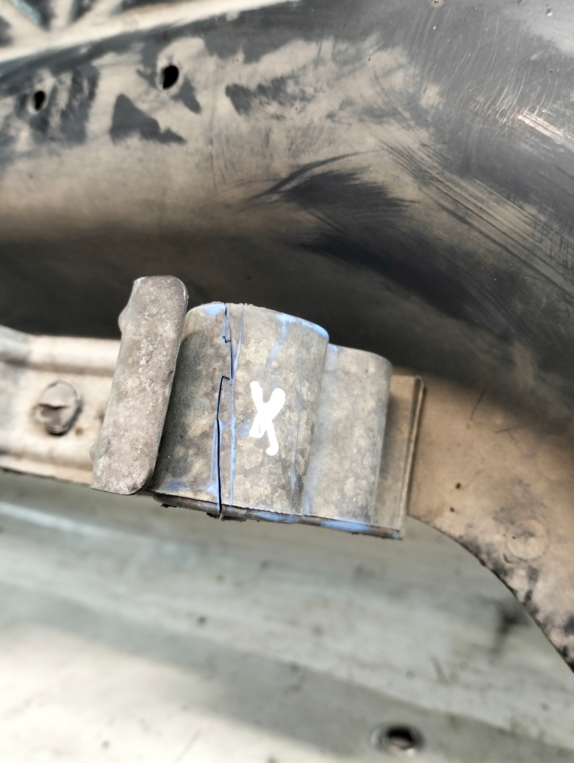 axle beam axle beam front front PEUGEOT 308 1.6 VTI 2009r