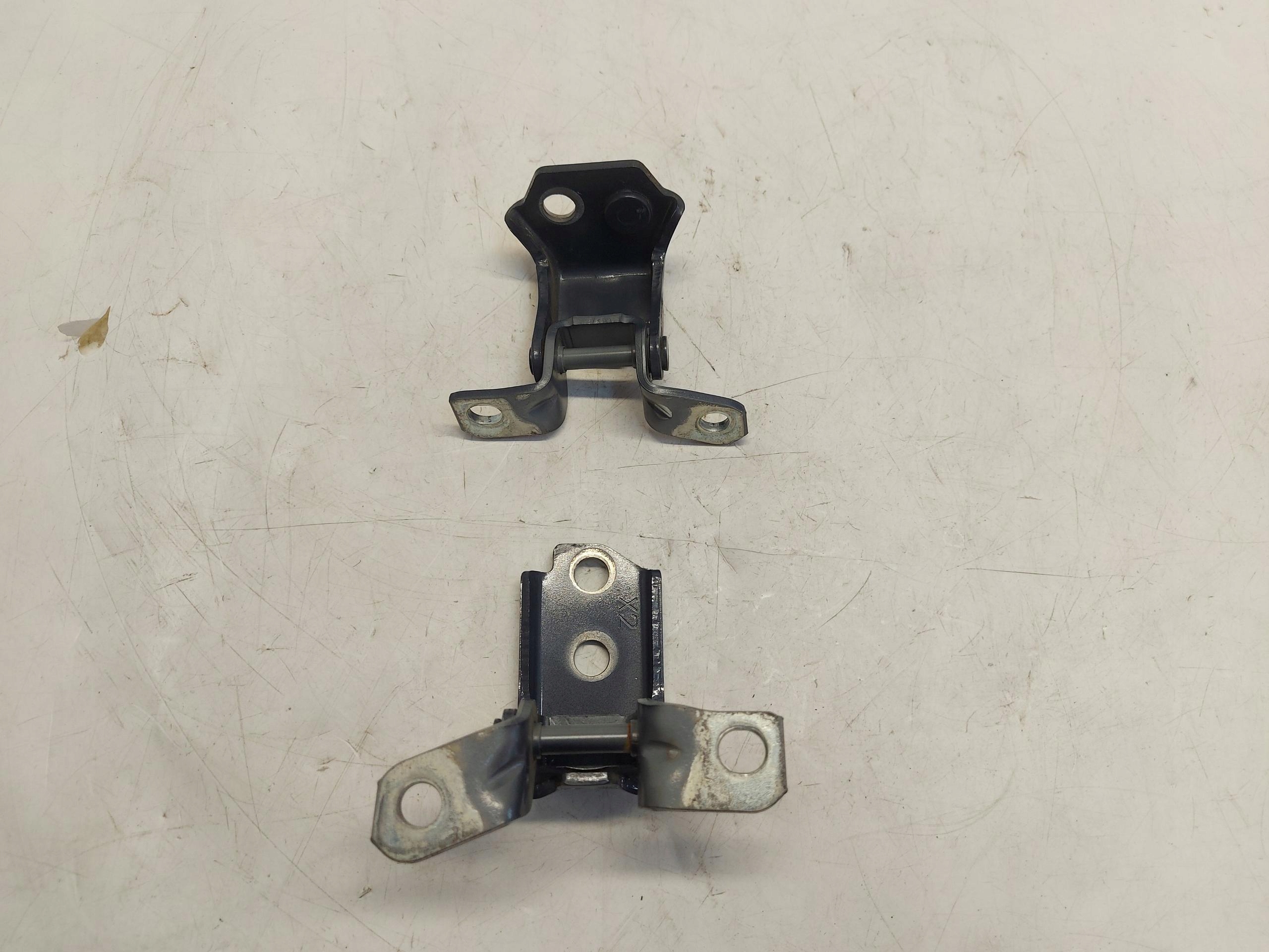 Mazda CX5 II Lift hinge door left rear part GORA DOL