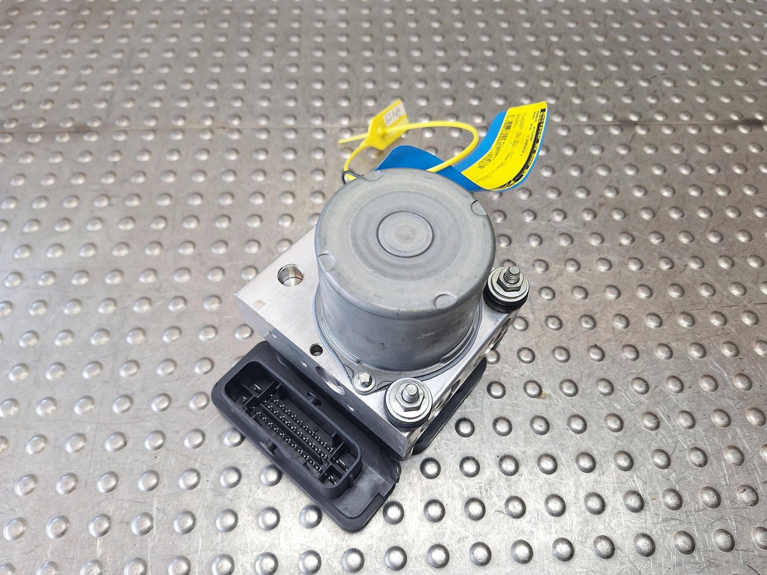 pump control unit ABS 11037575 0265296187 MG ZS