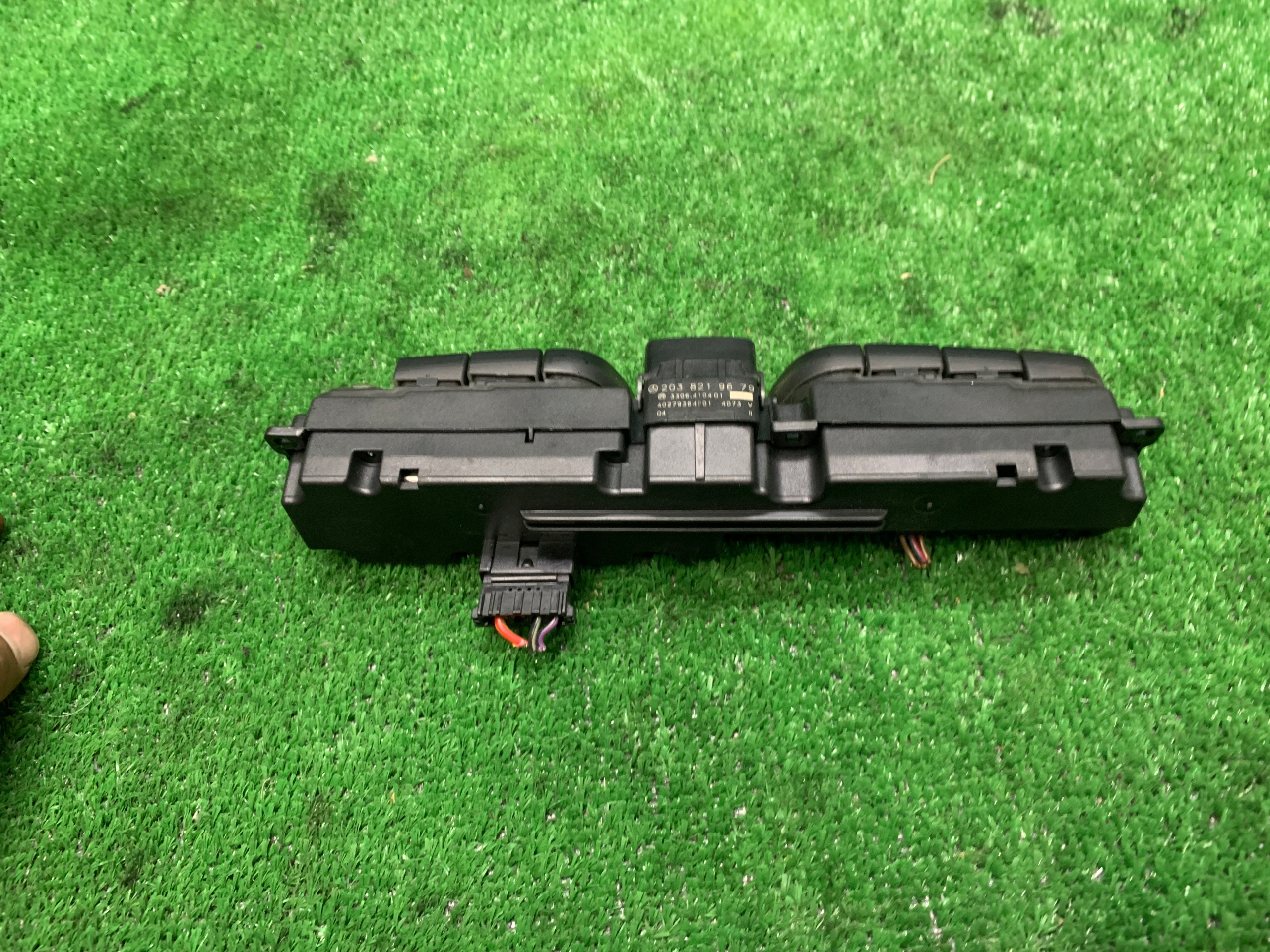 MERCEDES W203 control panel 2038219679