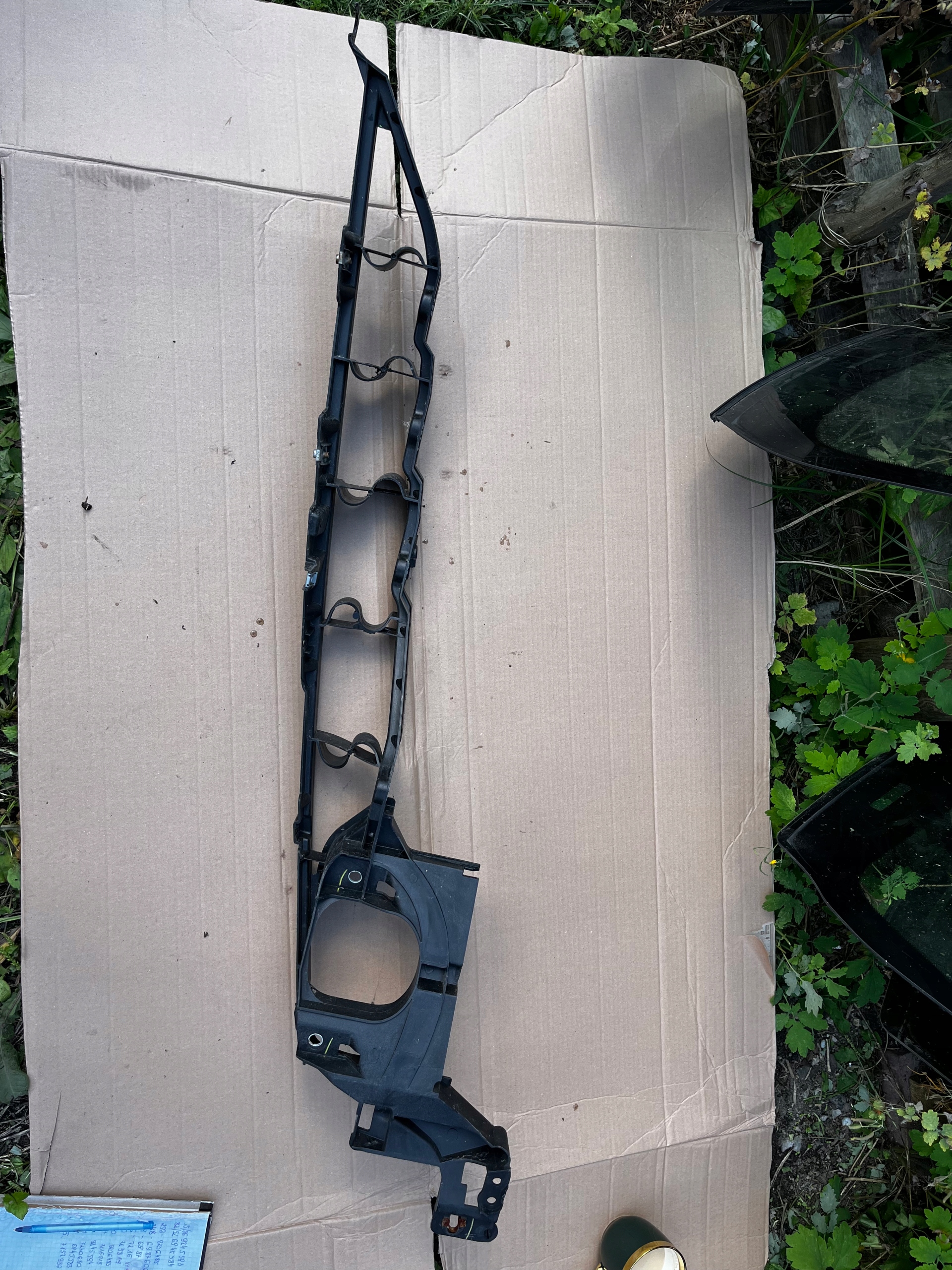 93 BMW X5 X6 E70 E71 WSPORNIK MOCOWANIE BŁOTNIKA R Numer katalogowy części 7157990