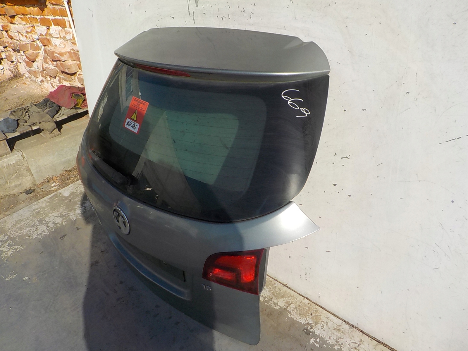 669 OPEL ASTRA IV J KOMBI boot door rear
