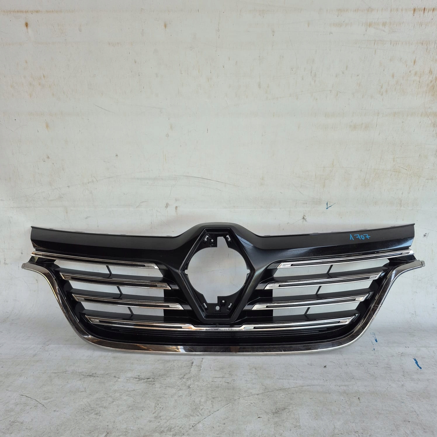 RENAULT TALISMAN 15- grill grille radiator 623100546R