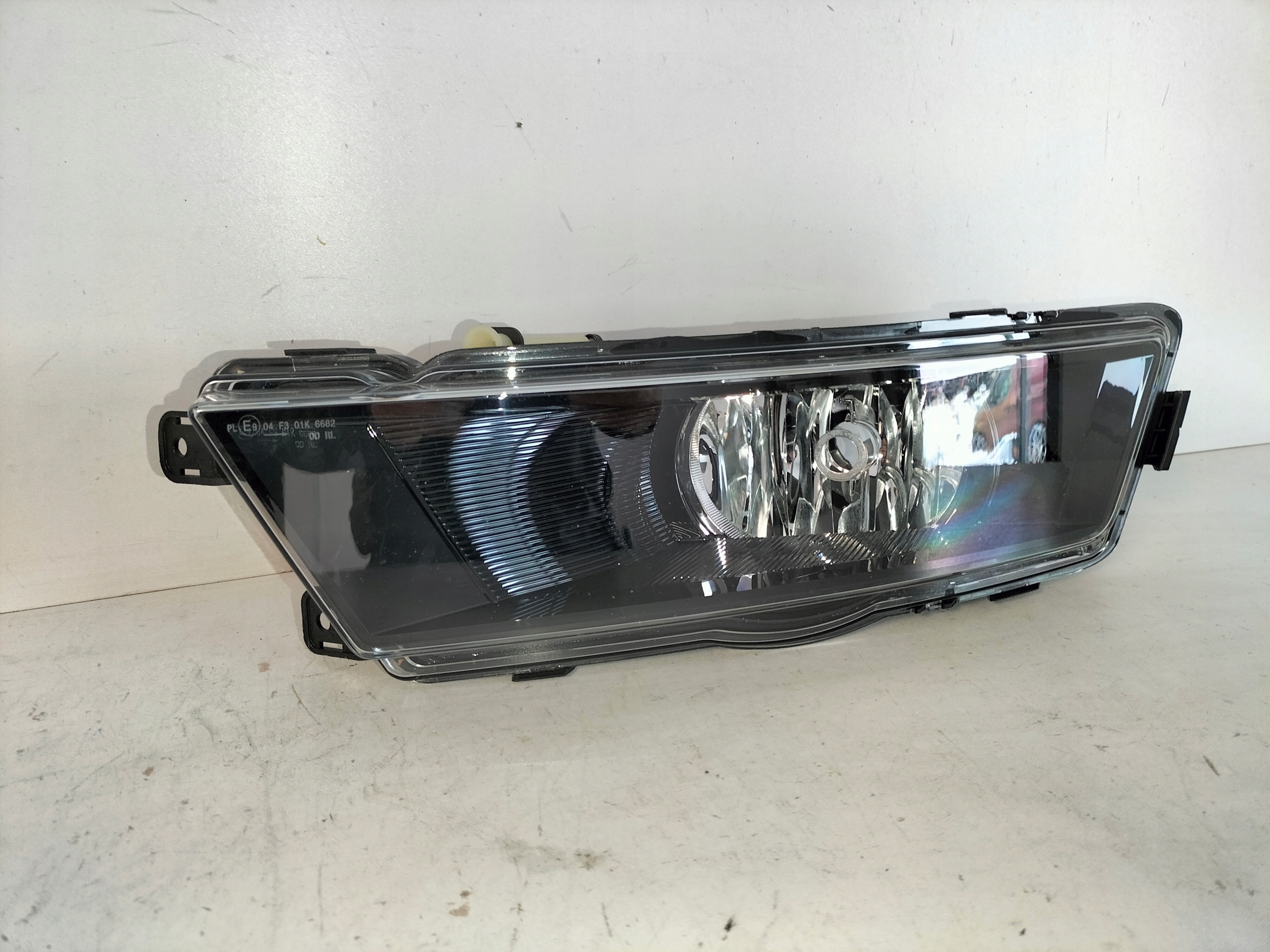 fog light light left SKODA RAPID 12