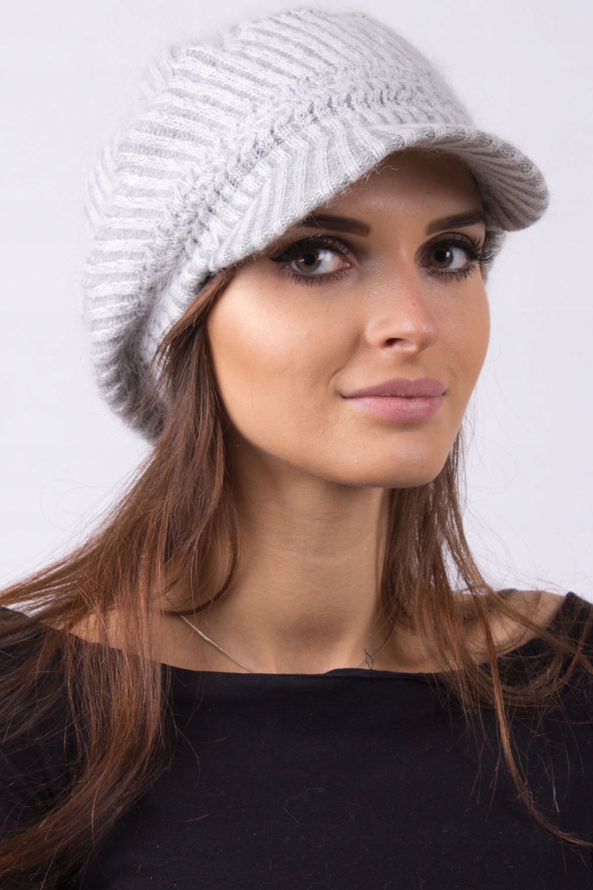 

Czapka Ciepła Modna Likwidacja -80% H002KREMOWY
