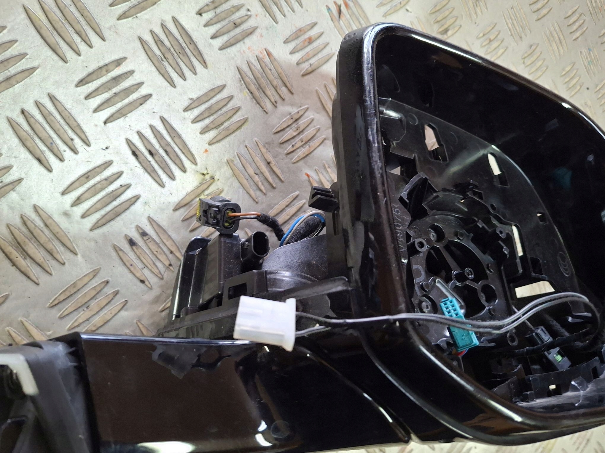 mirror right cover RANGE ROVER L460 2022R-> 12+6 vertical