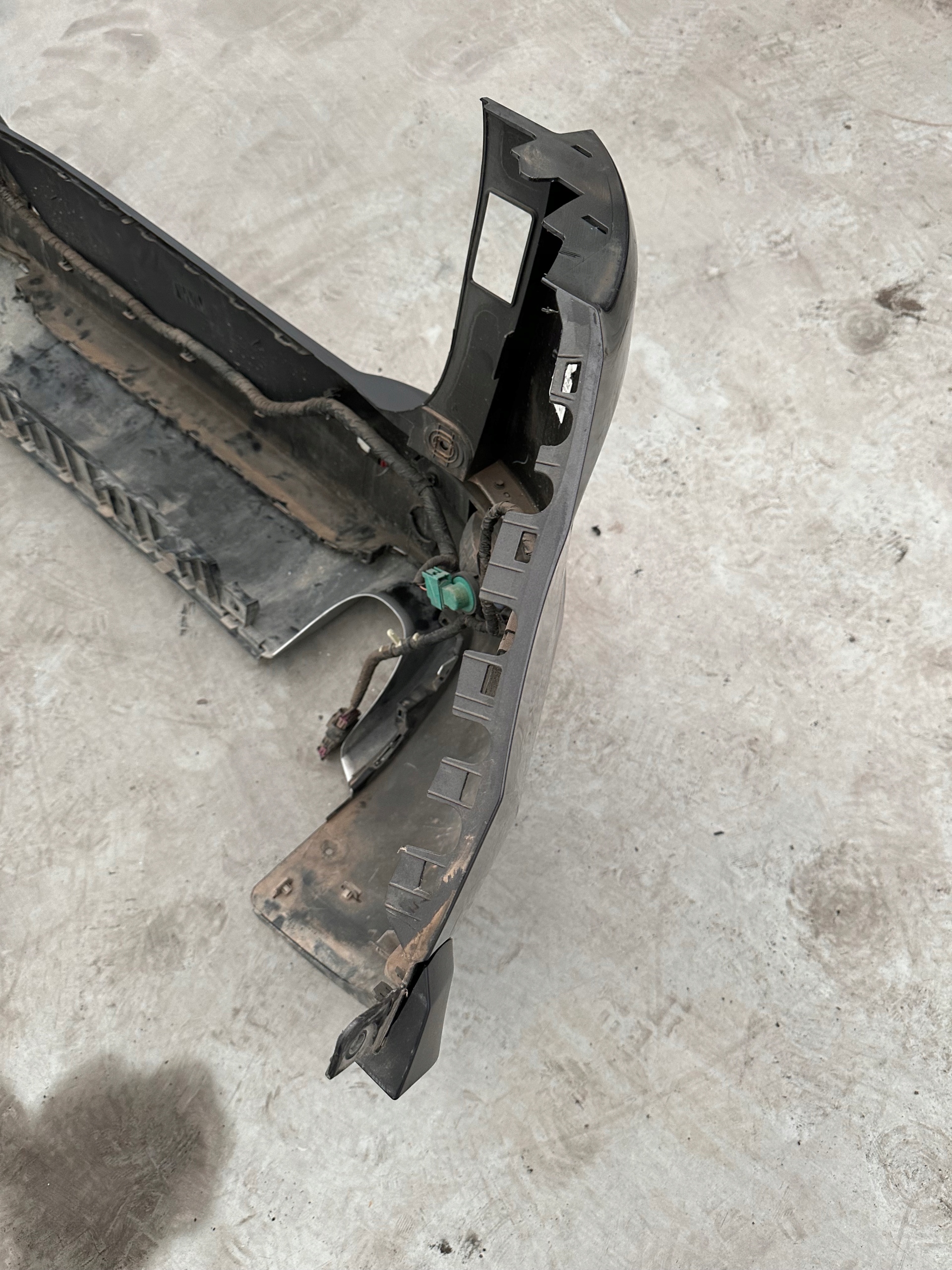 JEEP CHEROKEE KL bumper rear part 6xPDC complete