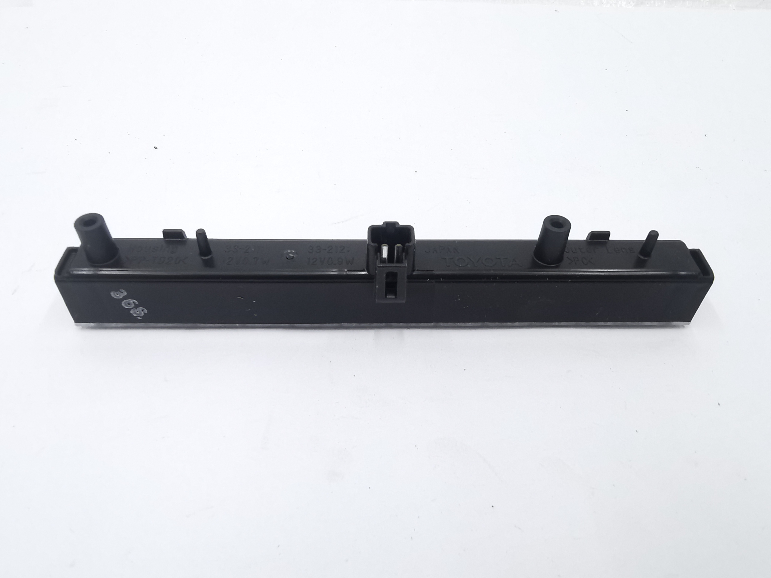 light SWIATLA STOP LED TOYOTA COROLLA E21 sedan 33-211