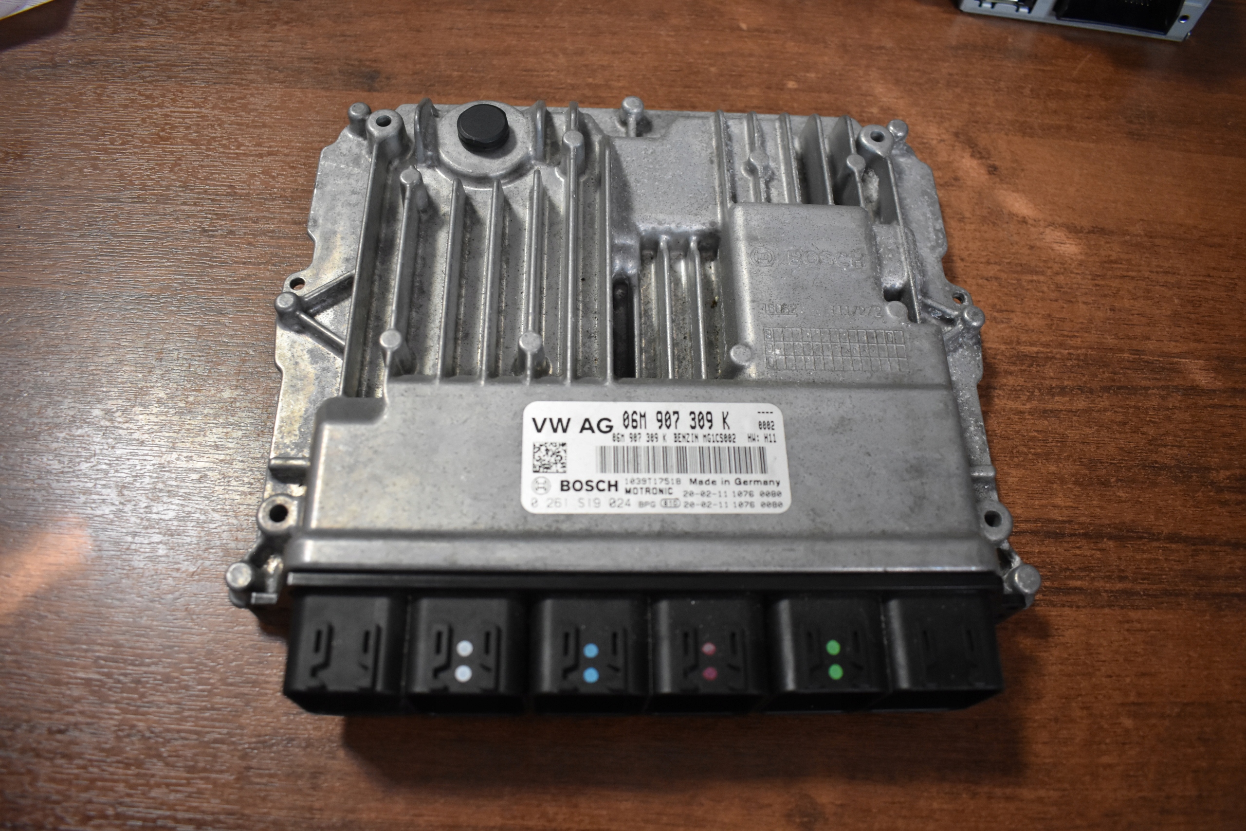 IDEALNY control unit ECU of the engine PORSCHE 1 9