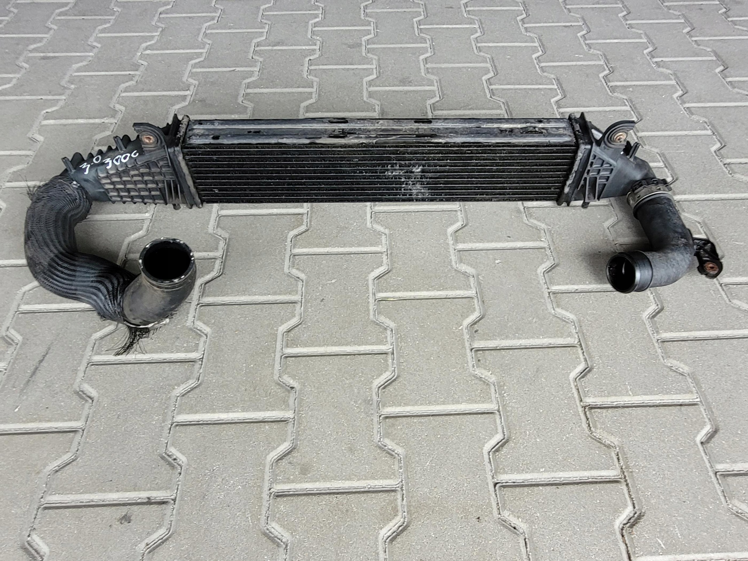 Kühler luft INTERCOOLER CHRYSLER 300C II LANCIA THEMA 3.0 CRD