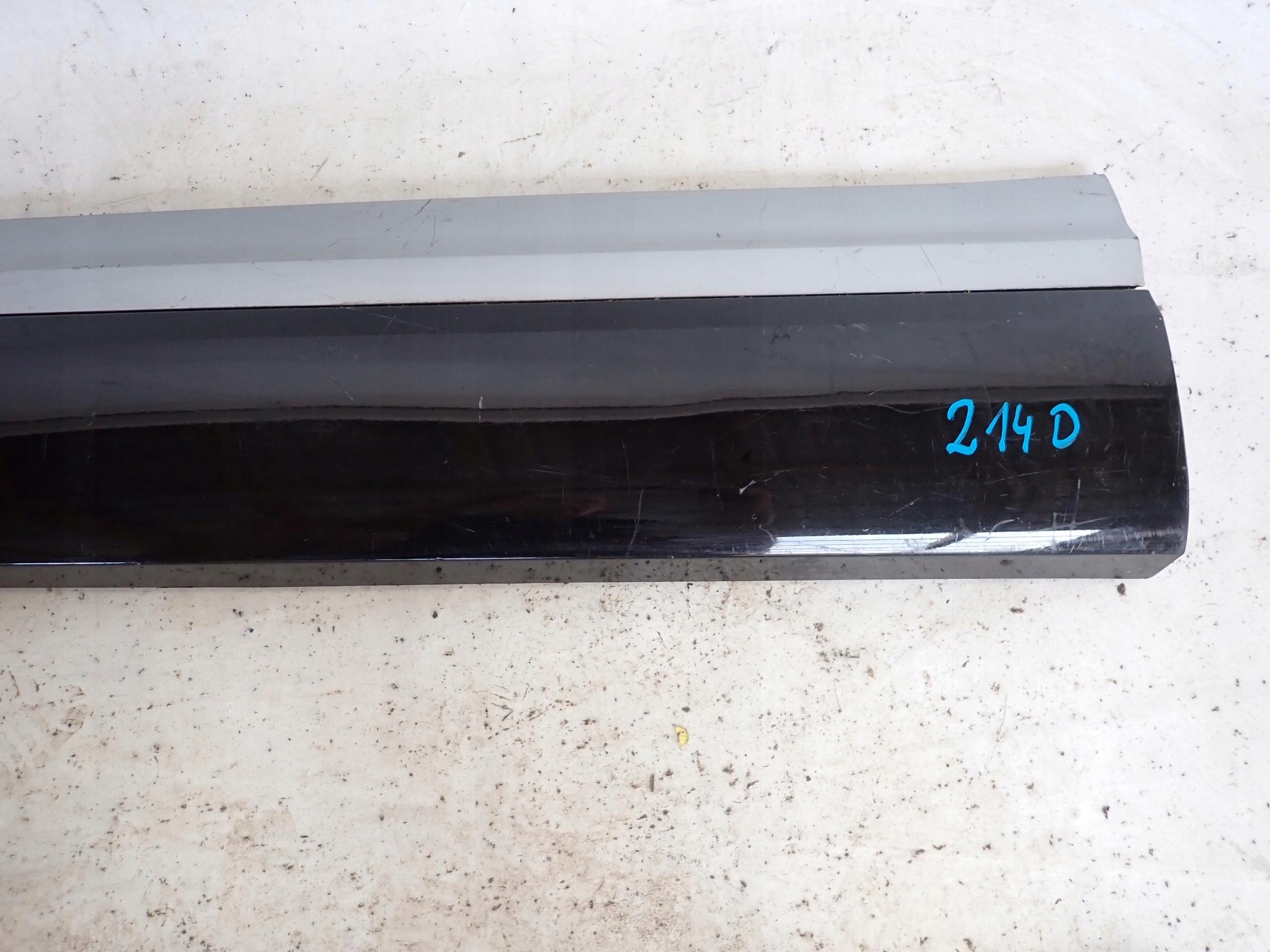 AUDI Q7 4M 15-> moulding door left front 4M0853959B