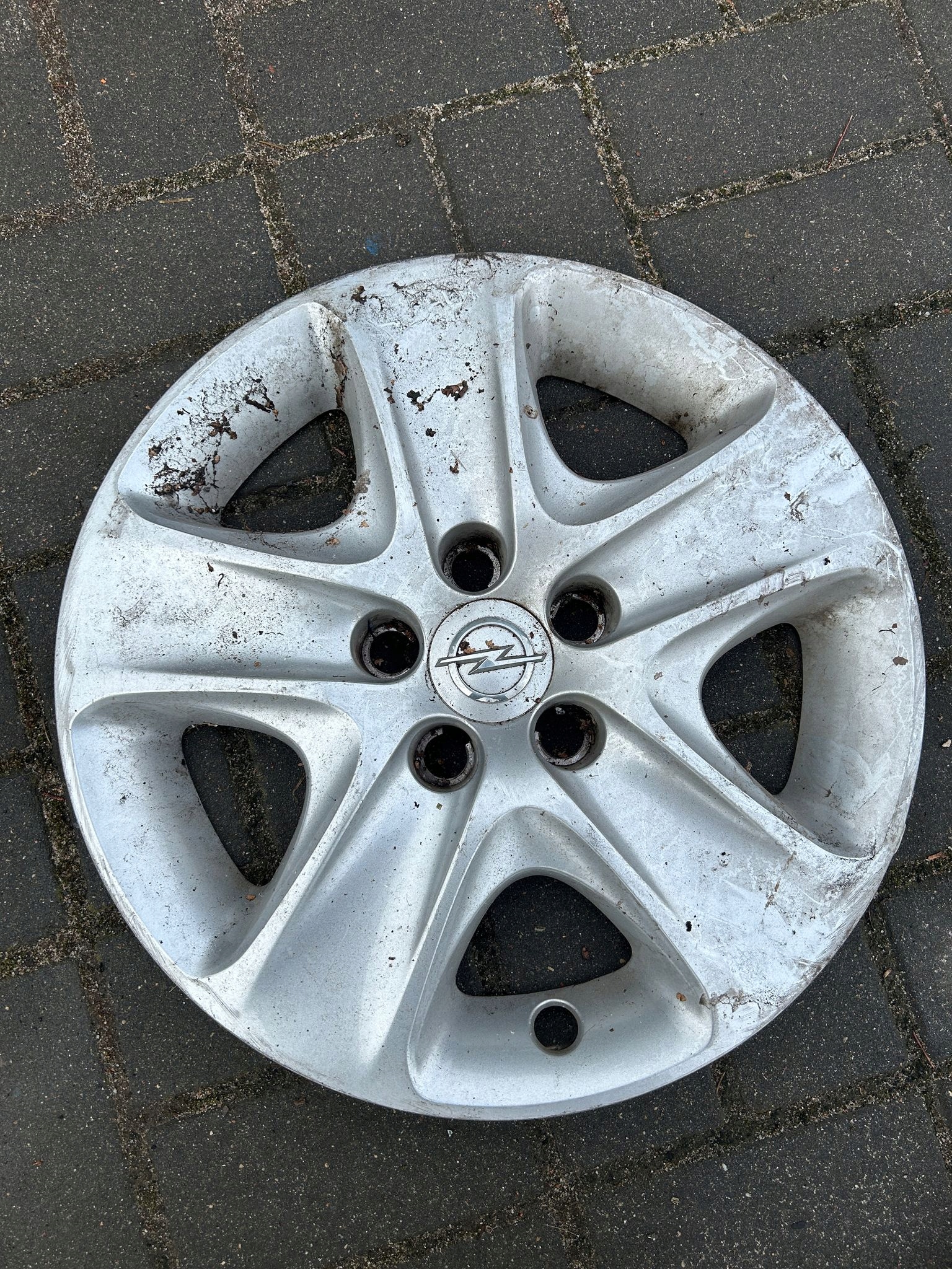 KOŁPAK OPEL OE 13337257 16