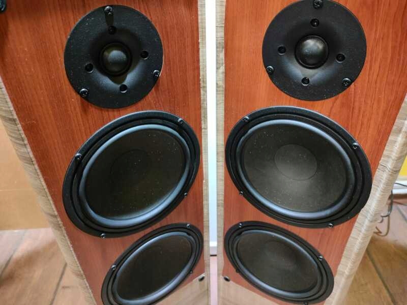 Kolumny Jamo S406 Model S-406