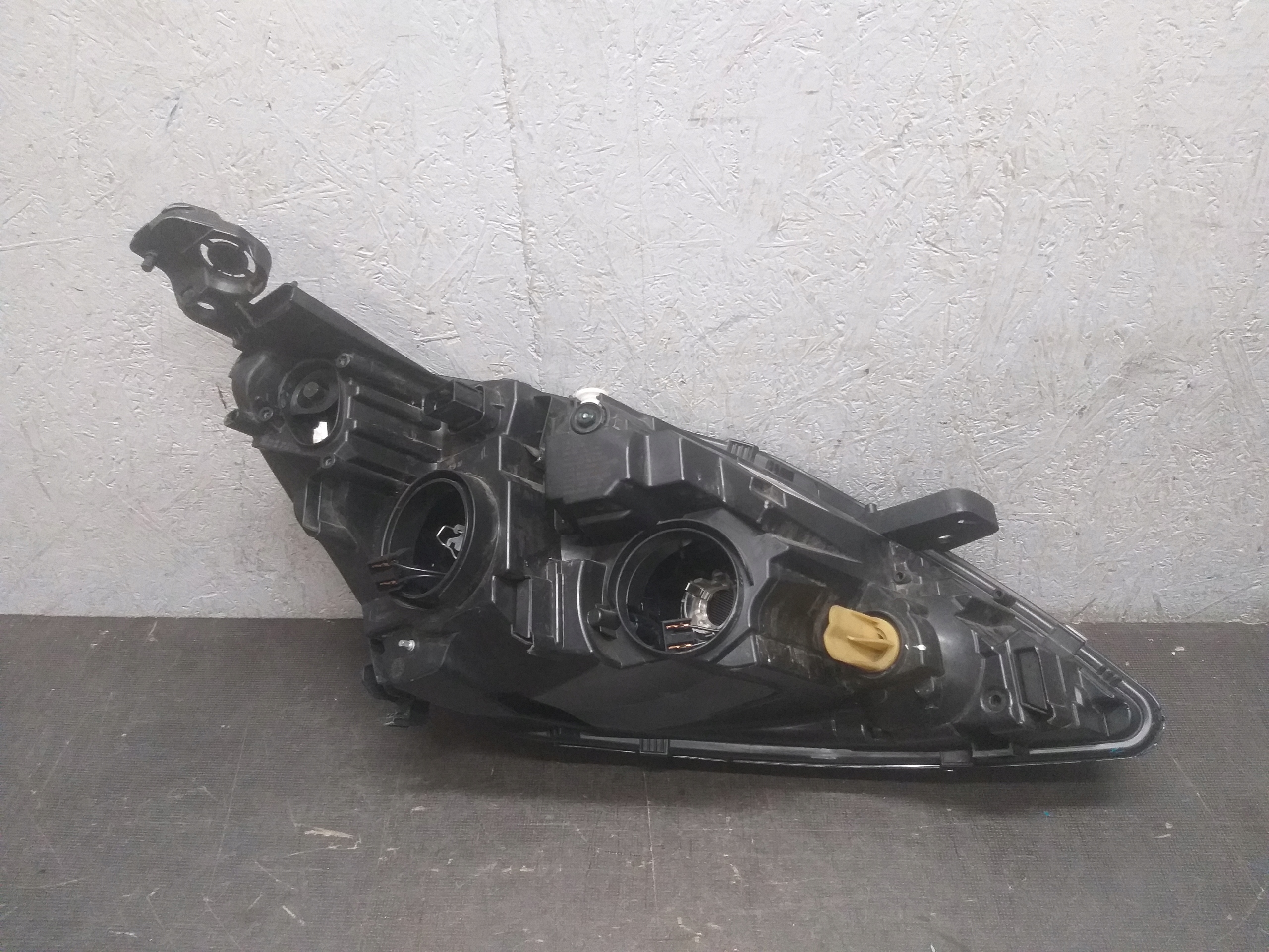 light front left PEUGEOT 308 T9 14- lens LED 9816990680