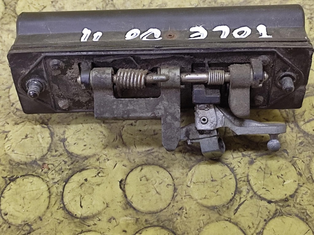 SEAT TOLEDO II handle bonnet rear part 1M5827561