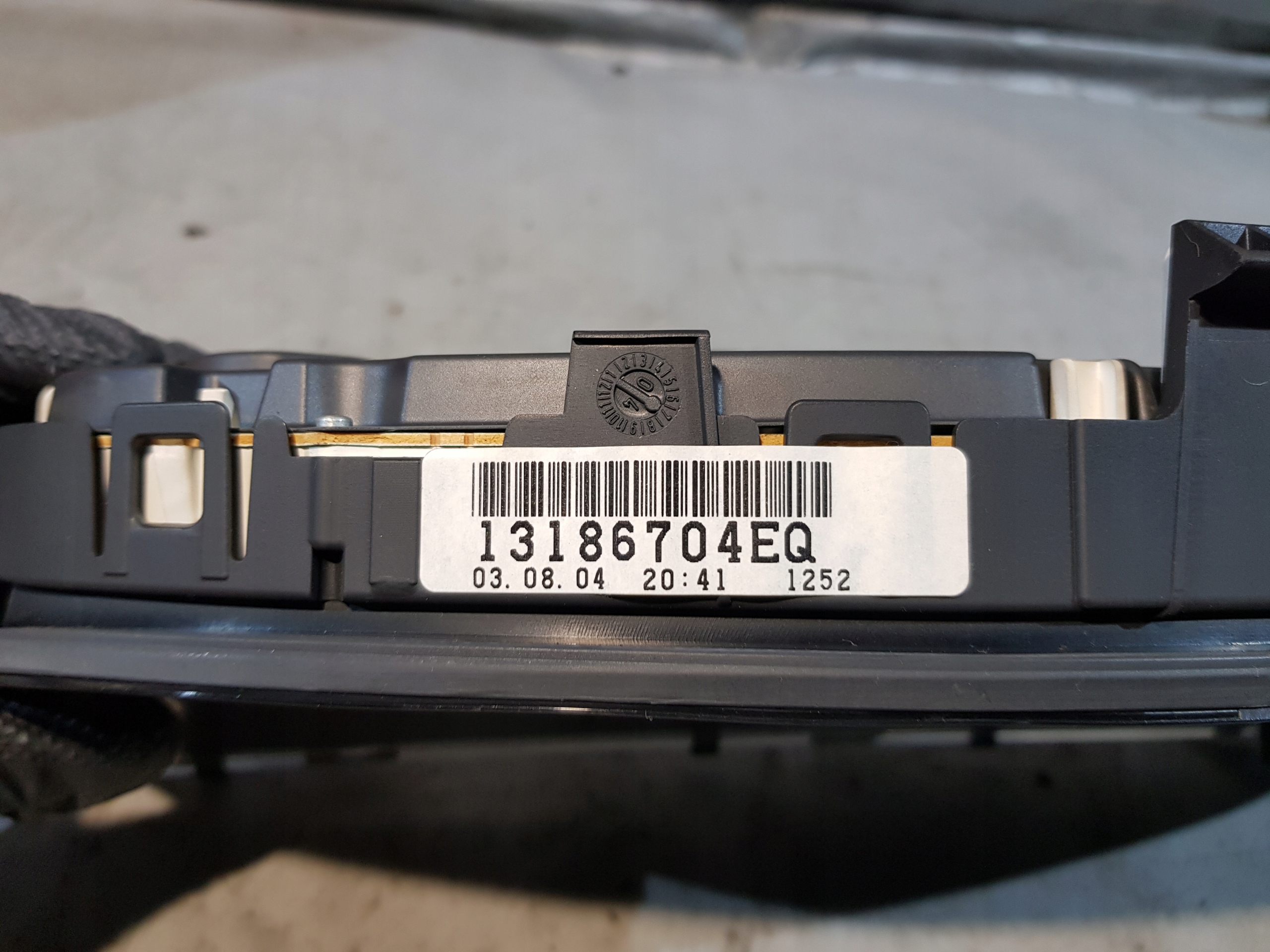 dials Opel VECTRA C 1.9D OE 13186704EQ