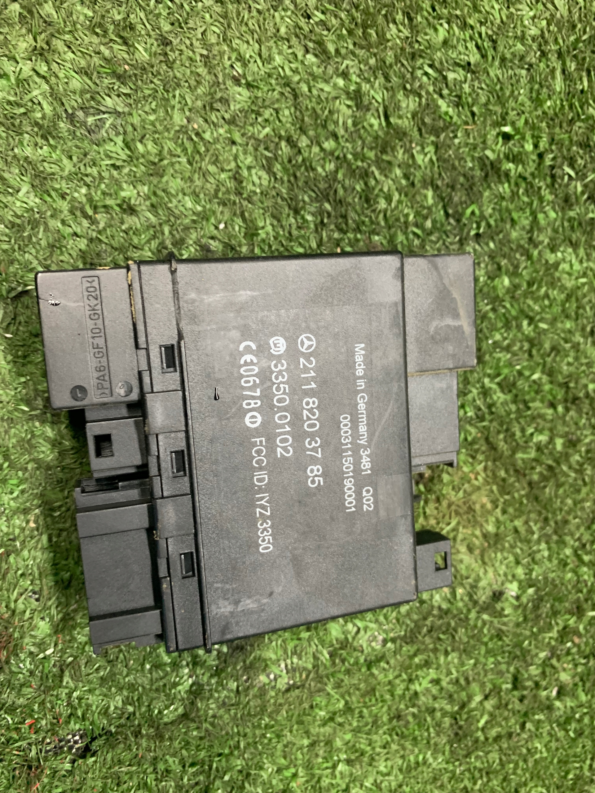 MODUŁ KEYLESS TYŁ MERCEDES CLS W219 W211 LIFT 2118203785