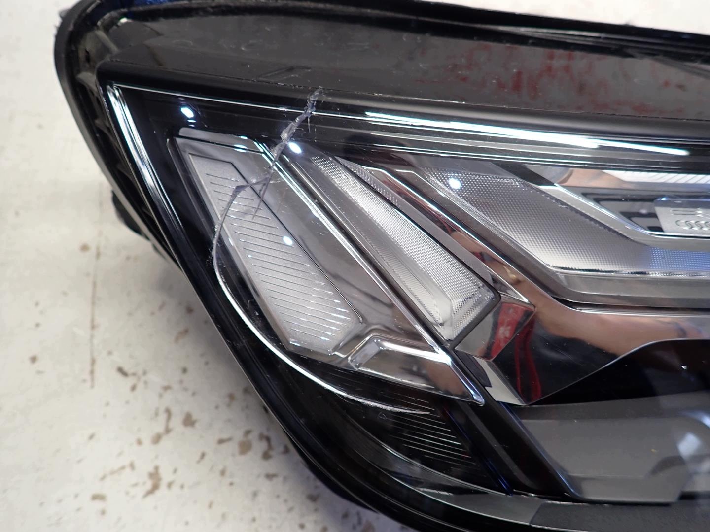 light front right AUDI Q5 II LIFT 2020- FULL LED 80A941036E MATRIX