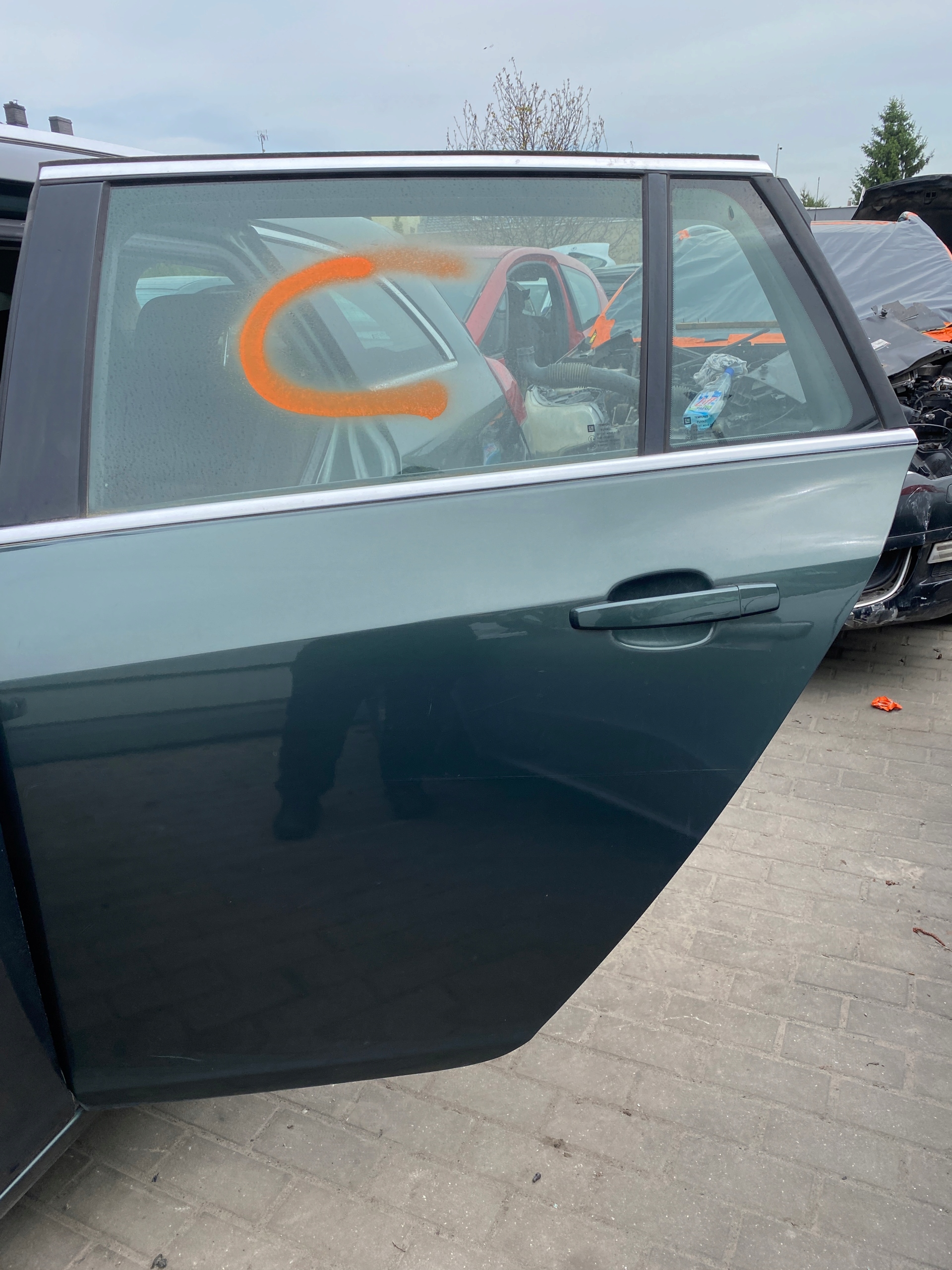 door left rear. rear part Opel Insignia A 08-15 code lakieru Z30K