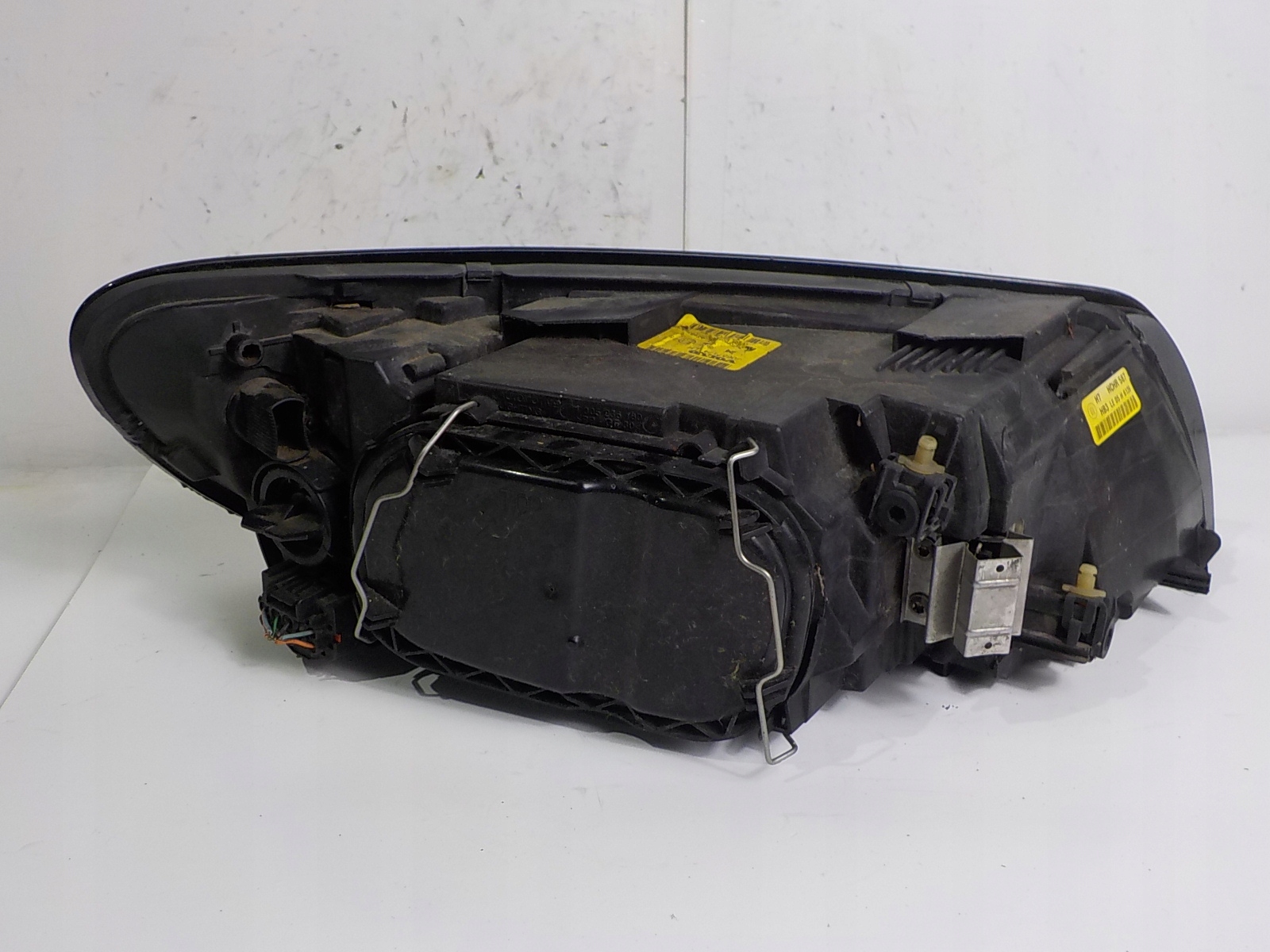 VOLVO C30 light left front front UK