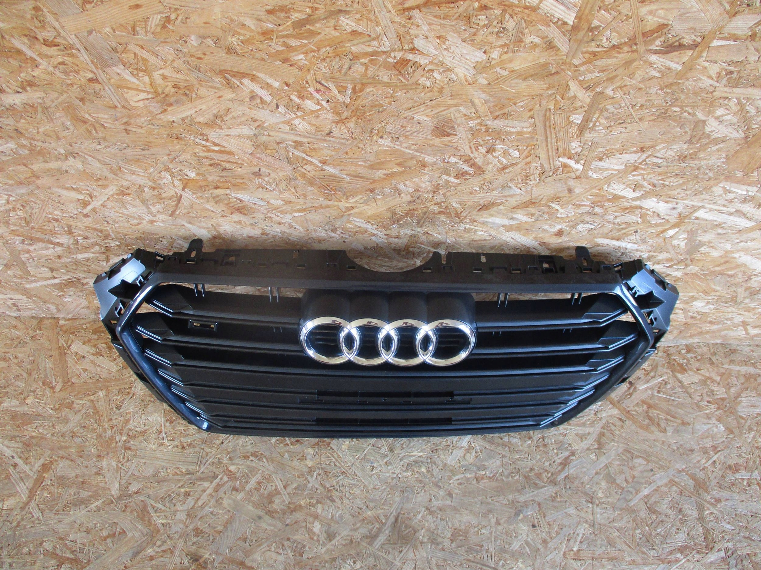 maska AUDI S4 B9 15