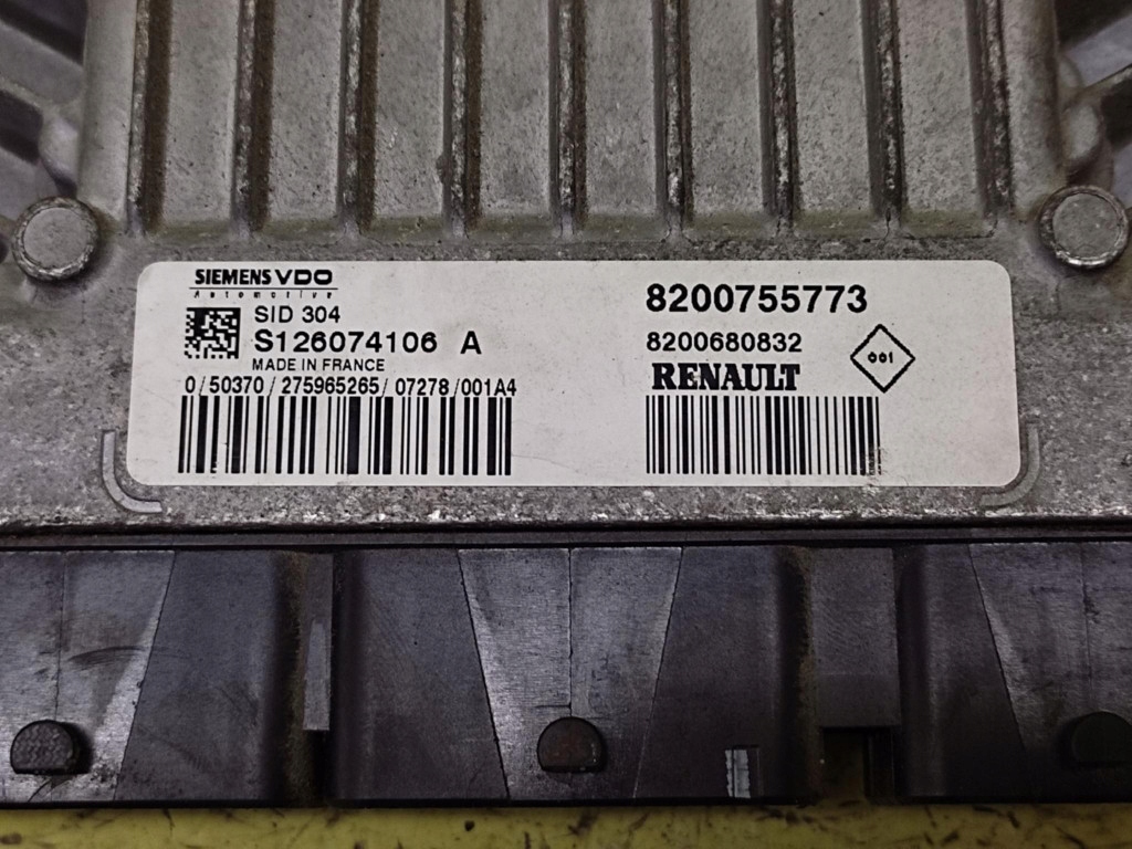 RENAULT MEGANE II 1.5 DCI control unit of the engine 8200755773