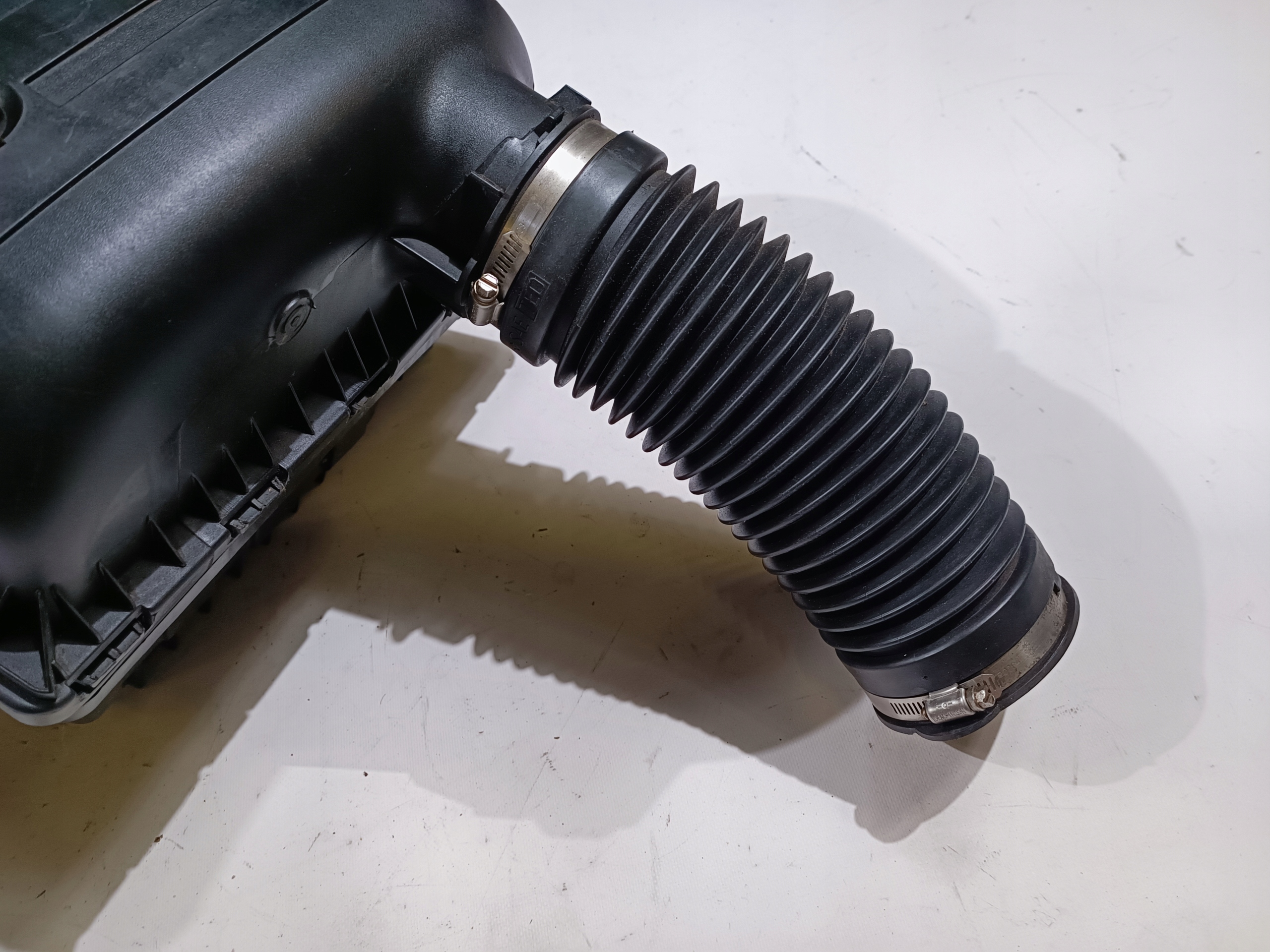 Gehäuse filter luft dolot Dodge RAM 1500 3.6 v6 2013